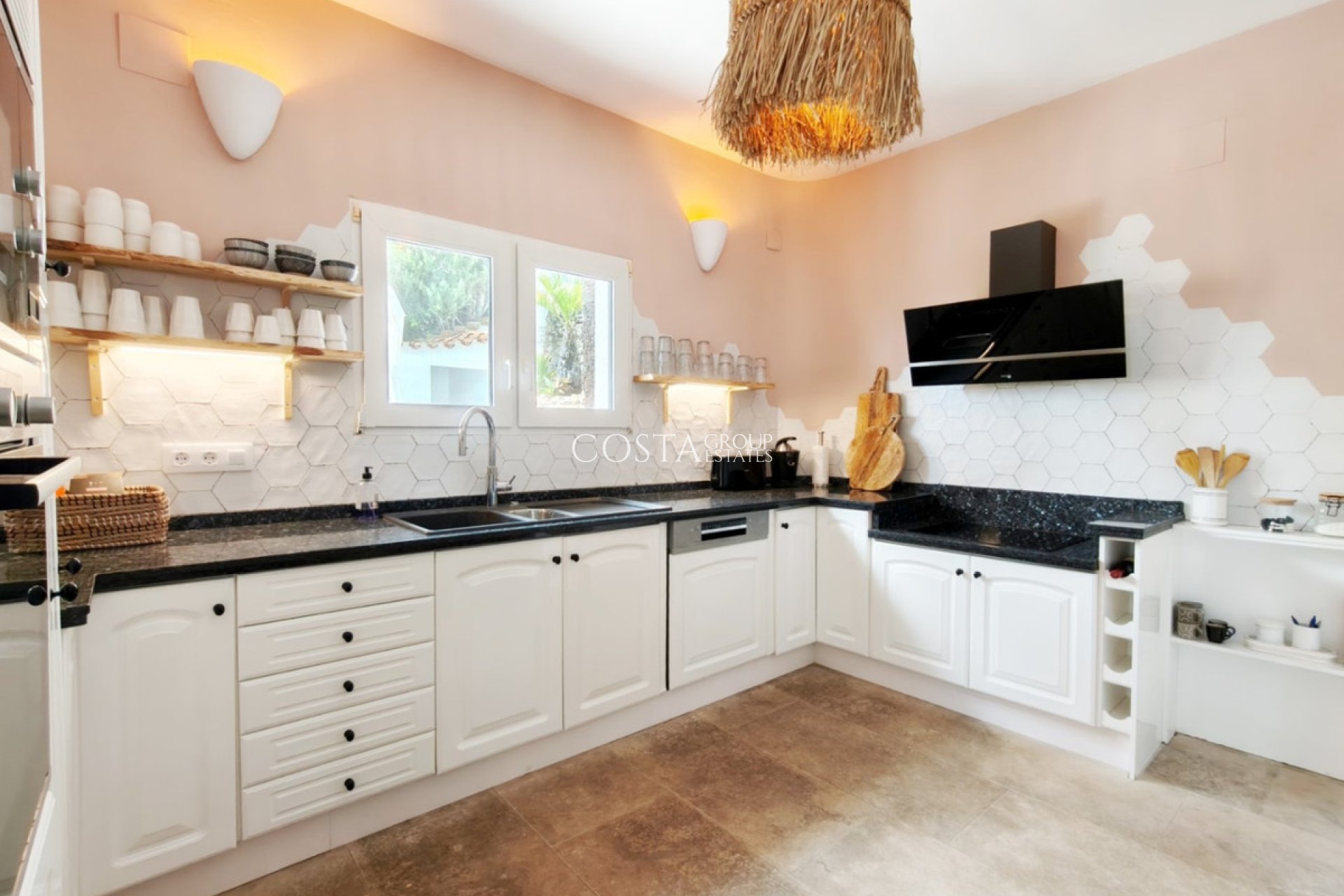 Resale - Villa -
Teulada - Moraira