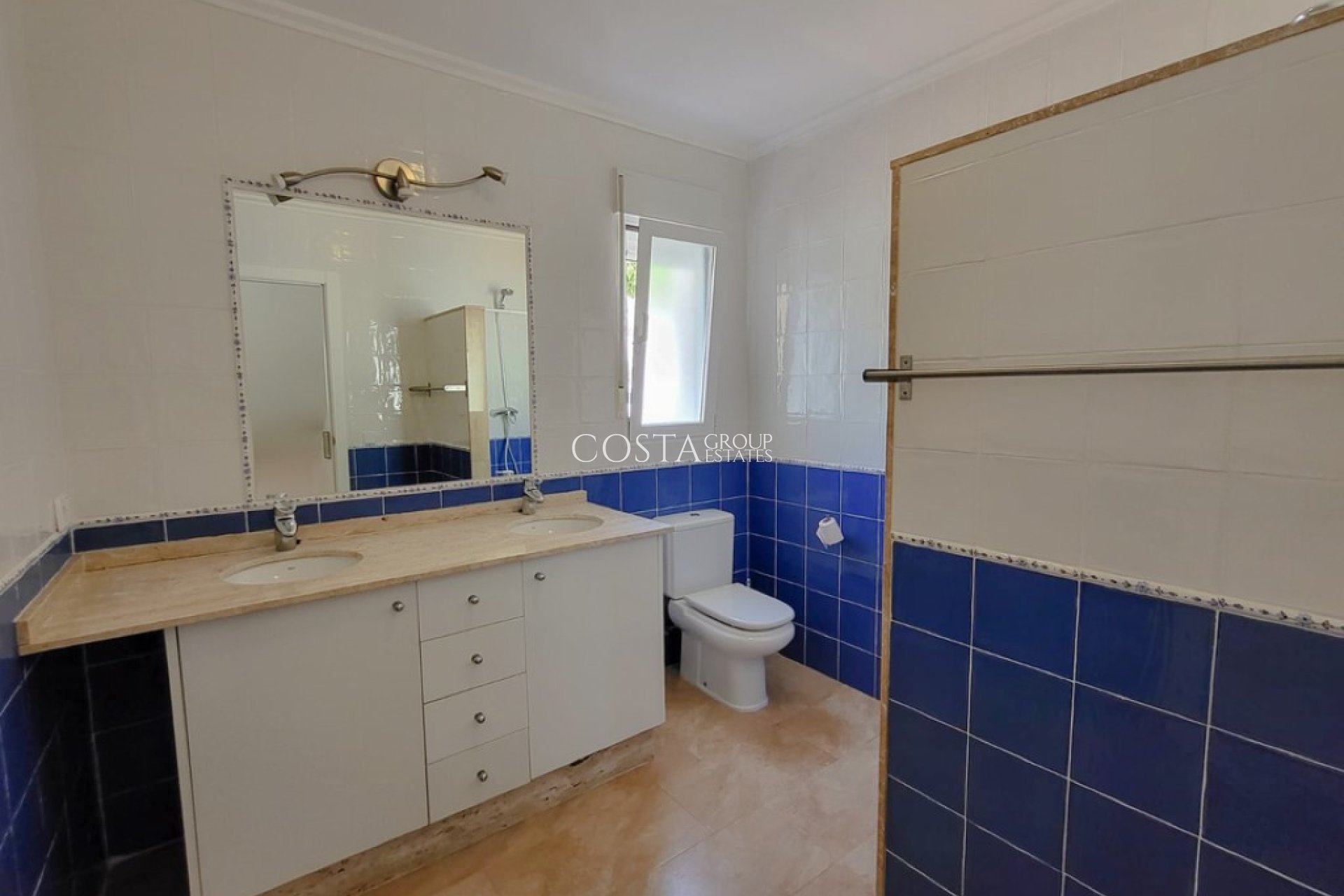 Resale - Villa -
Teulada - Moraira