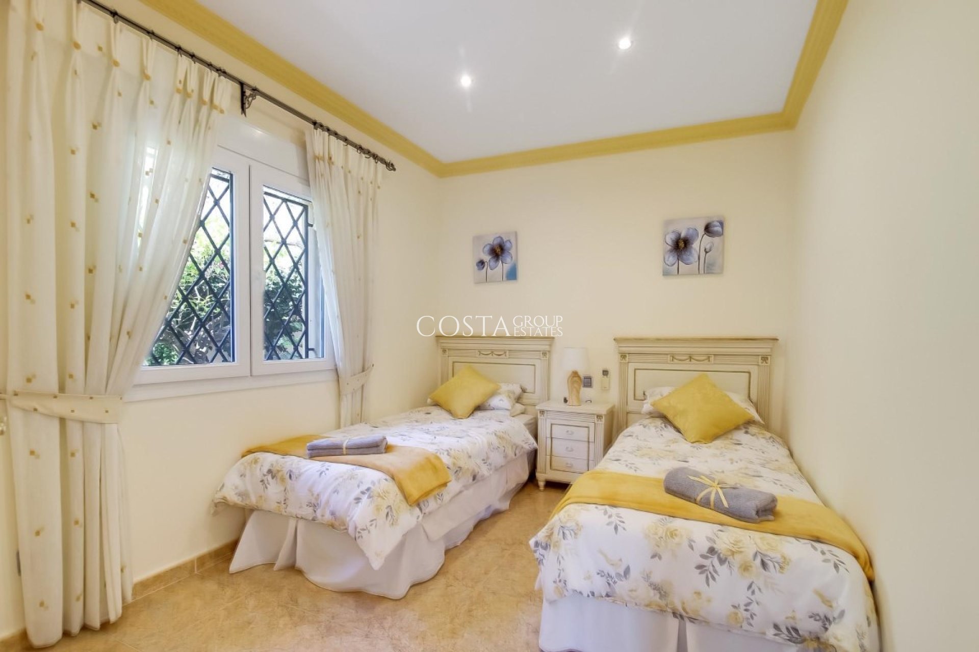 Resale - Villa -
Teulada - Moraira