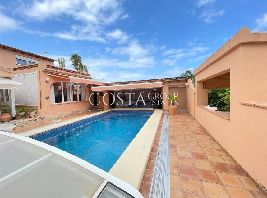 Resale - Villa -
Teulada - Moraira