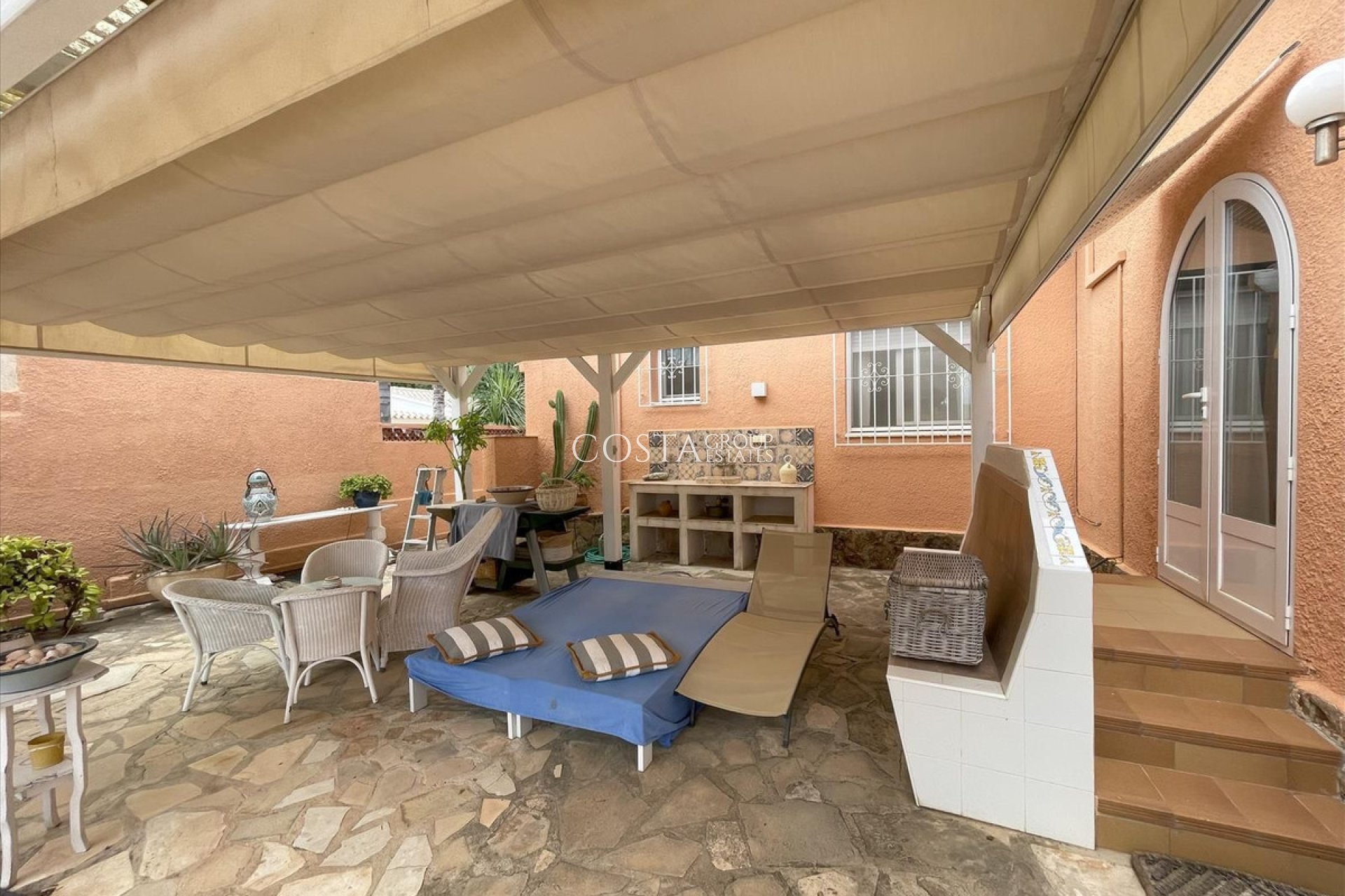 Resale - Villa -
Teulada - Moraira