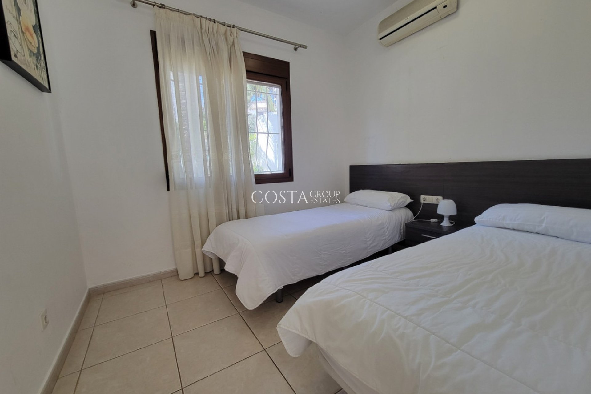 Resale - Villa -
Teulada - Moraira