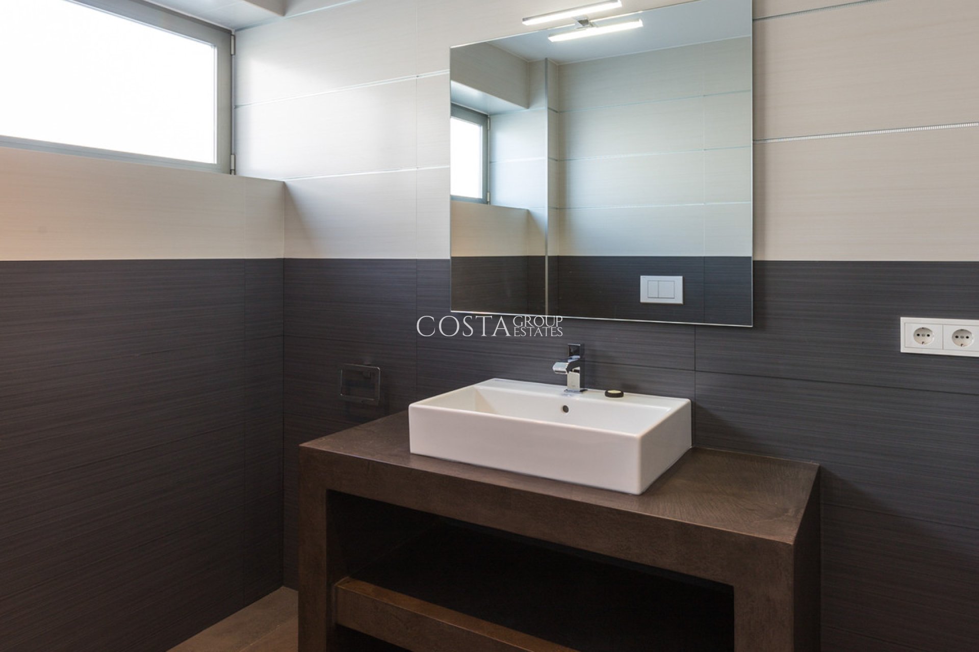 Resale - Villa -
Teulada - Moraira