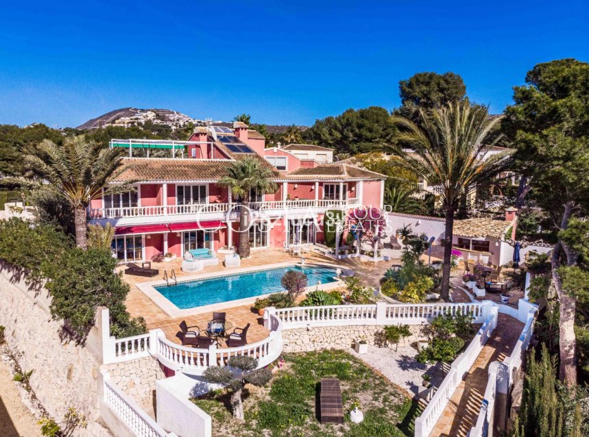 Resale - Villa -
Teulada - Moraira