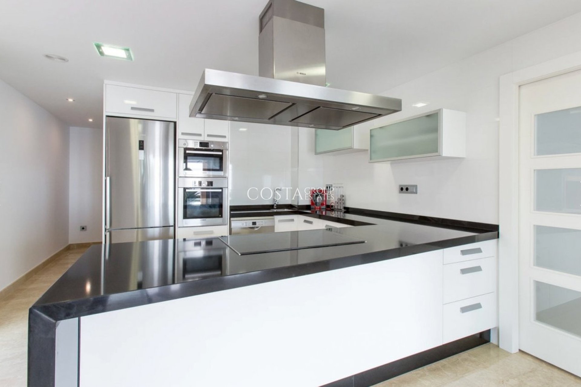 Resale - Villa -
Teulada - Moraira