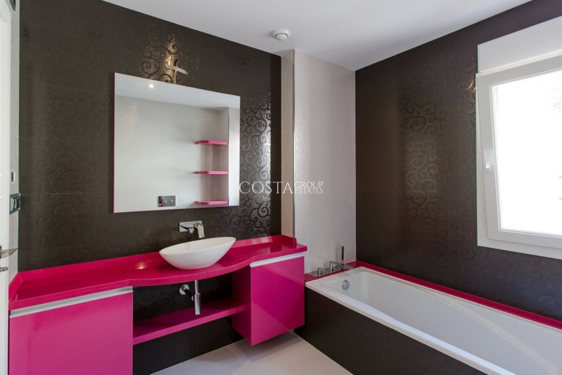 Resale - Villa -
Teulada - Moraira