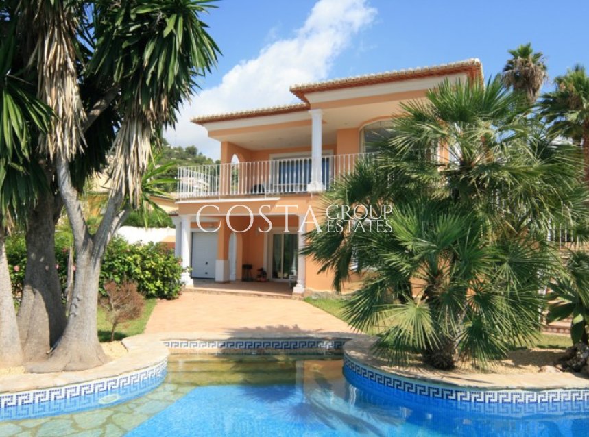 Resale - Villa -
Teulada - Moraira