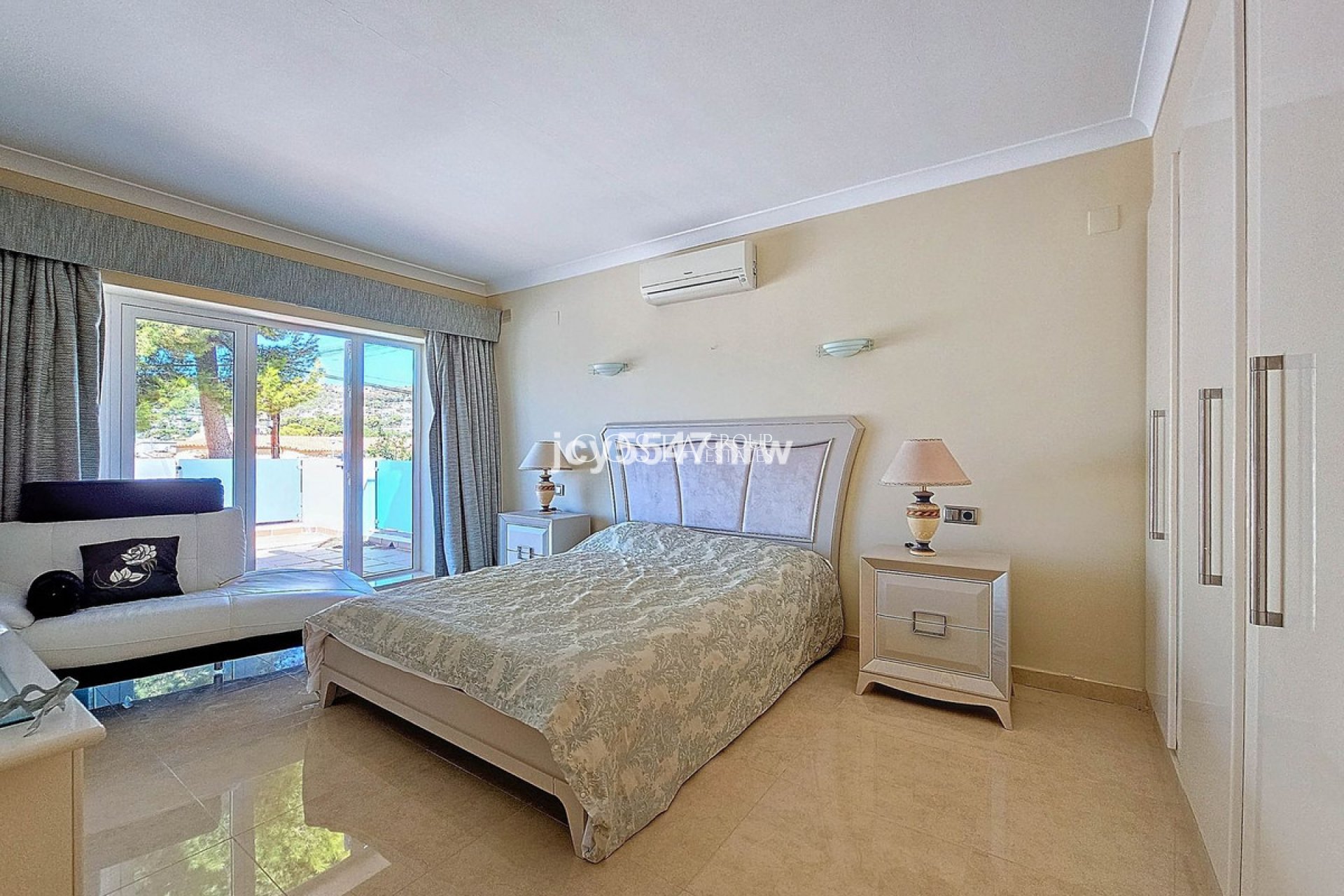 Resale - Villa -
Teulada - Moraira
