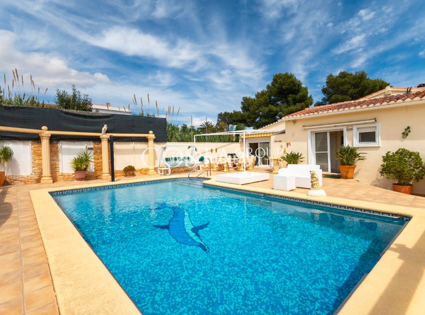 Resale - Villa -
Teulada - Moraira
