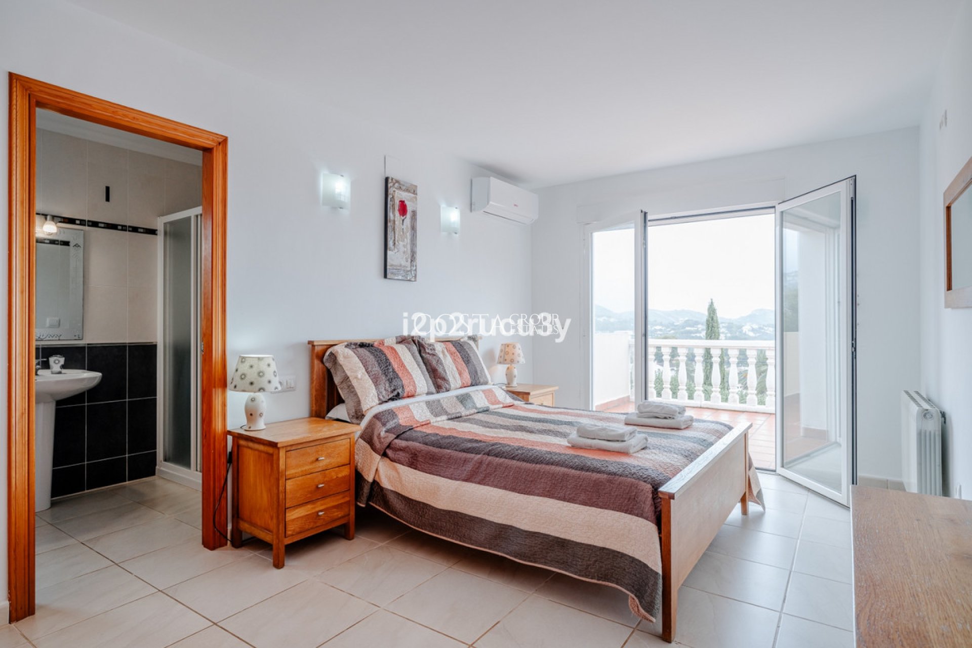 Resale - Villa -
Teulada - Moraira