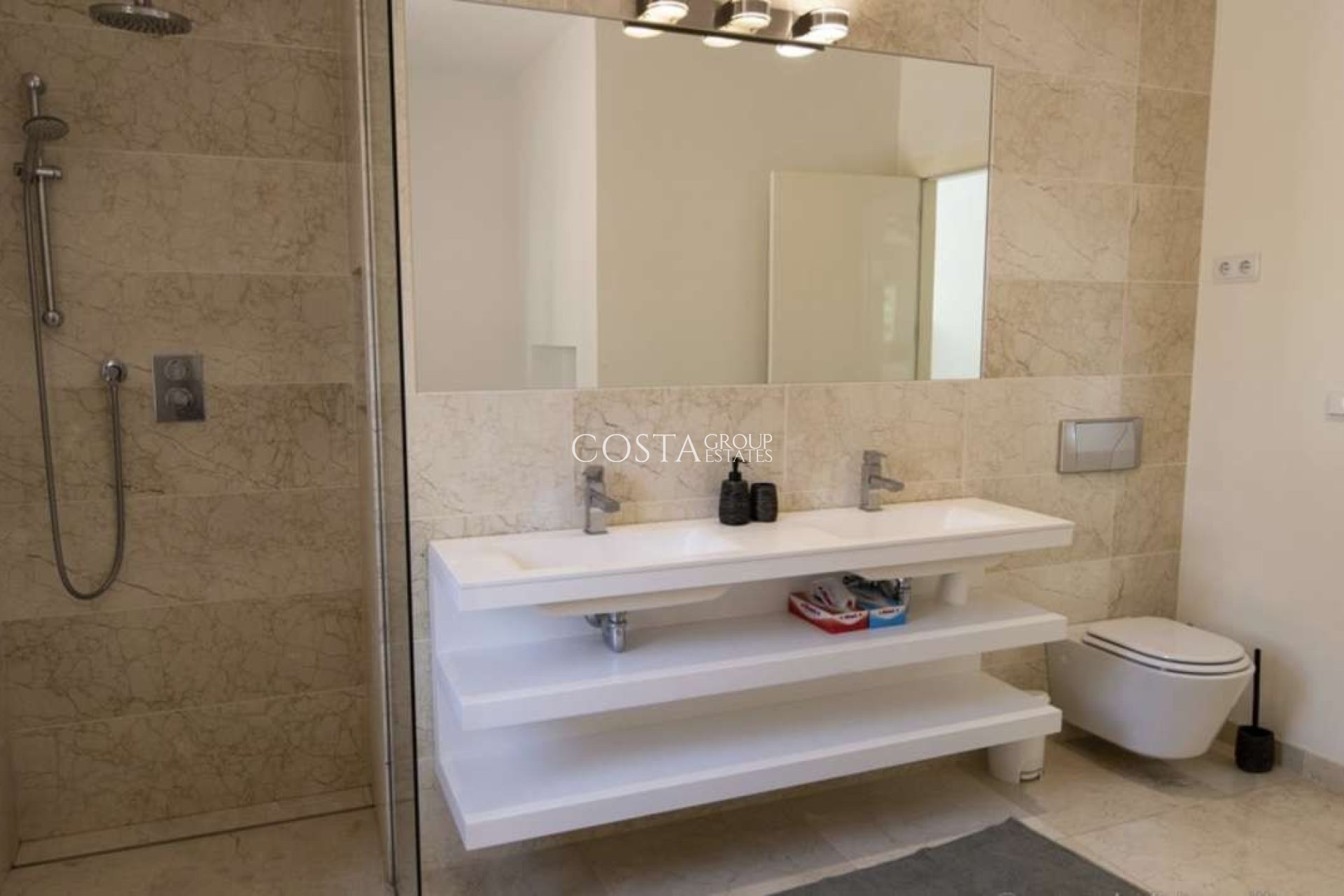 Resale - Villa -
Teulada - Moraira