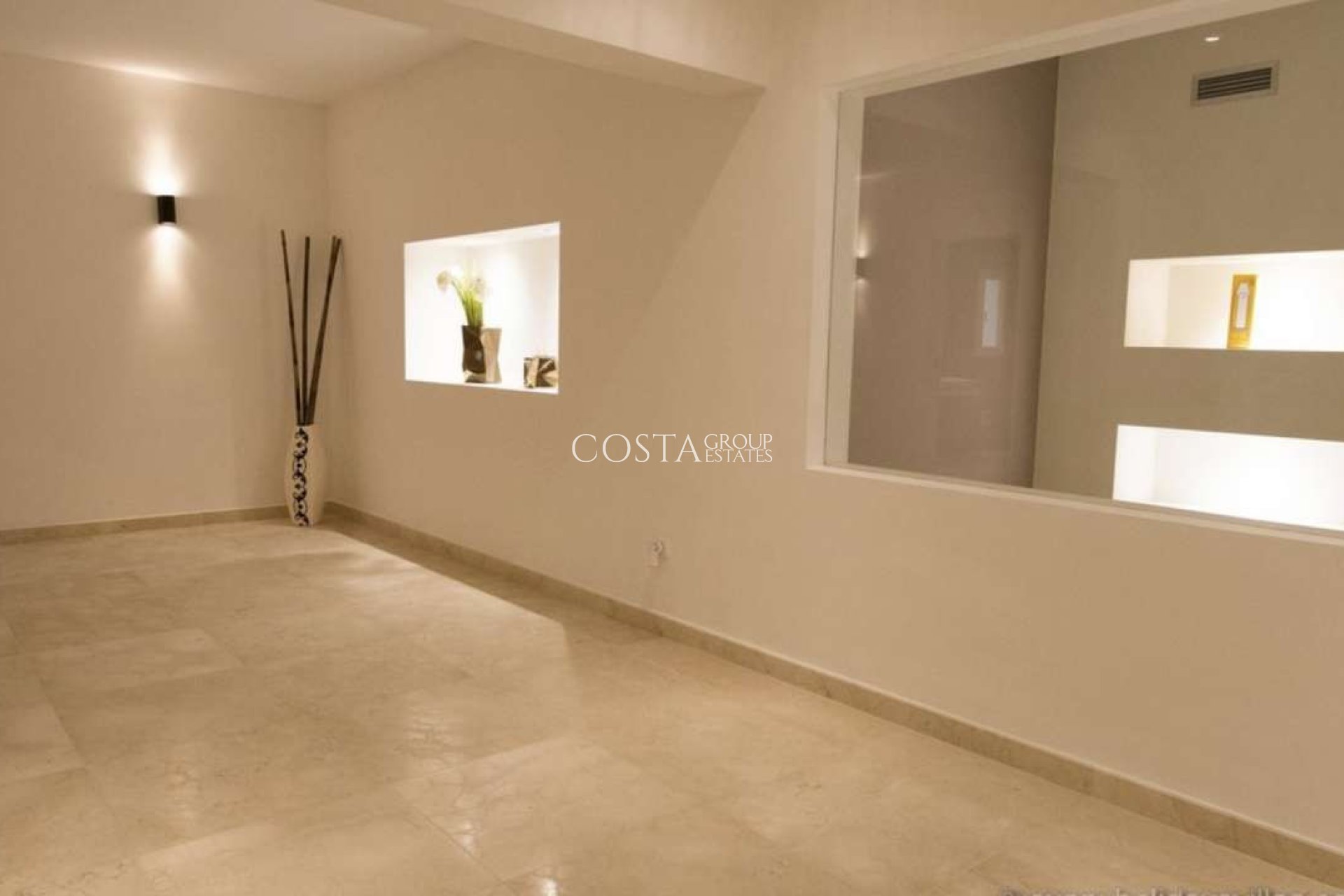 Resale - Villa -
Teulada - Moraira