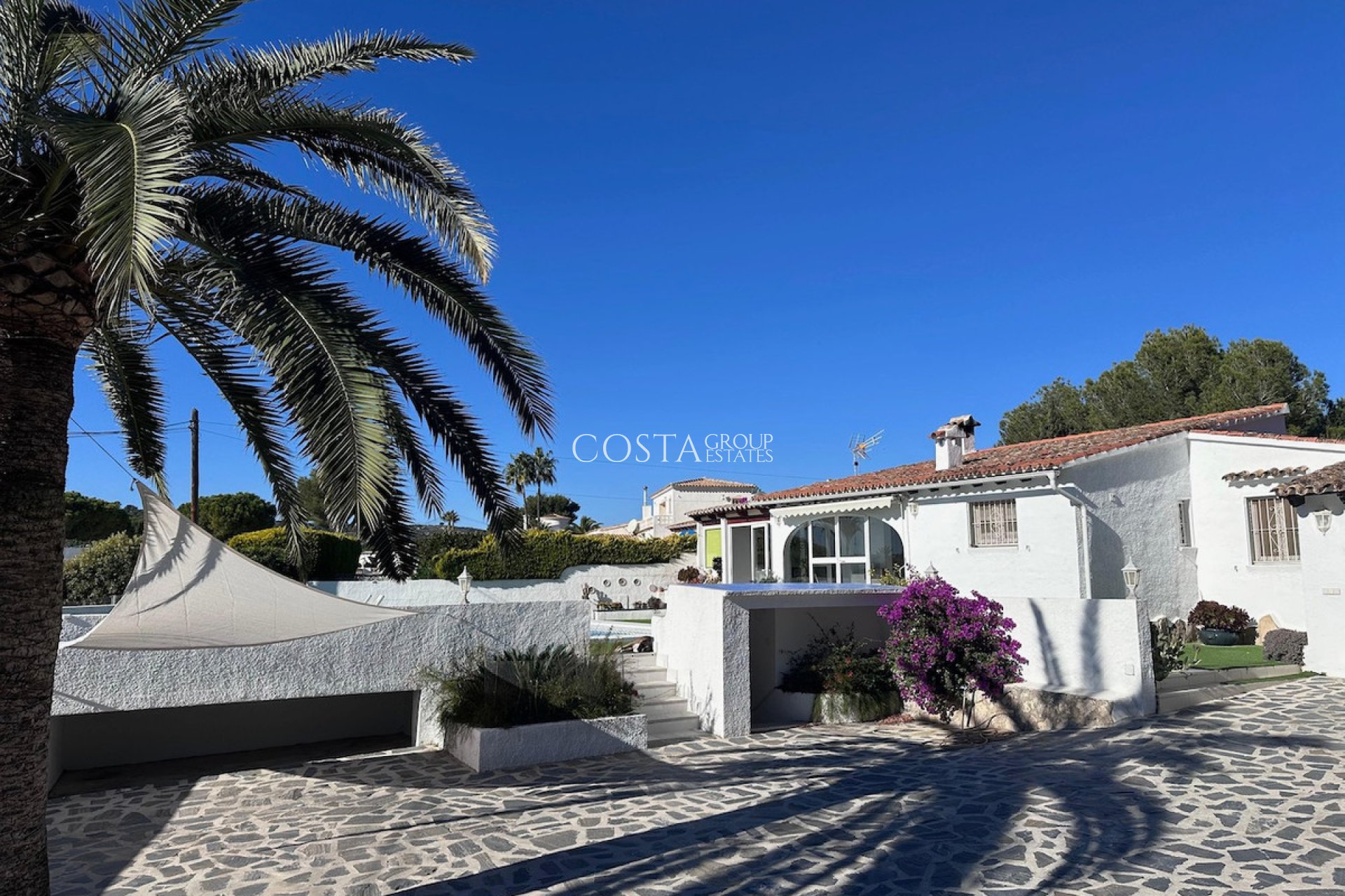 Resale - Villa -
Teulada - Moraira
