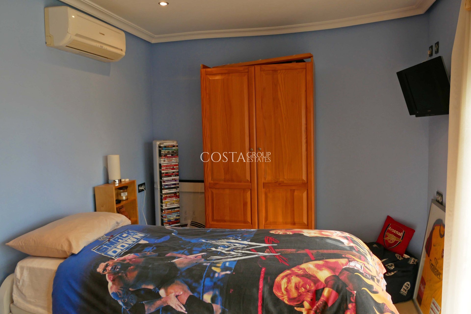 Resale - Villa -
Torrevieja - El Chaparral