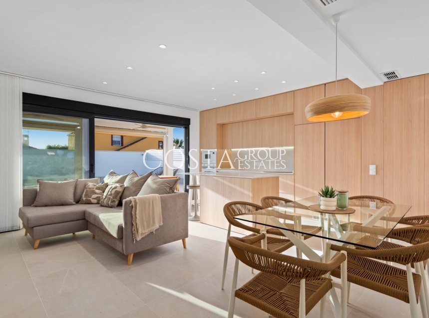 Resale - Villa -
Torrevieja - El Chaparral