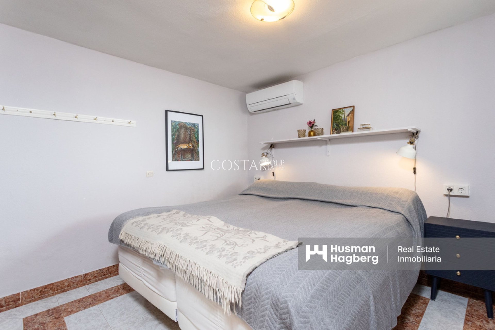 Resale - Villa -
Torrevieja - La Mata