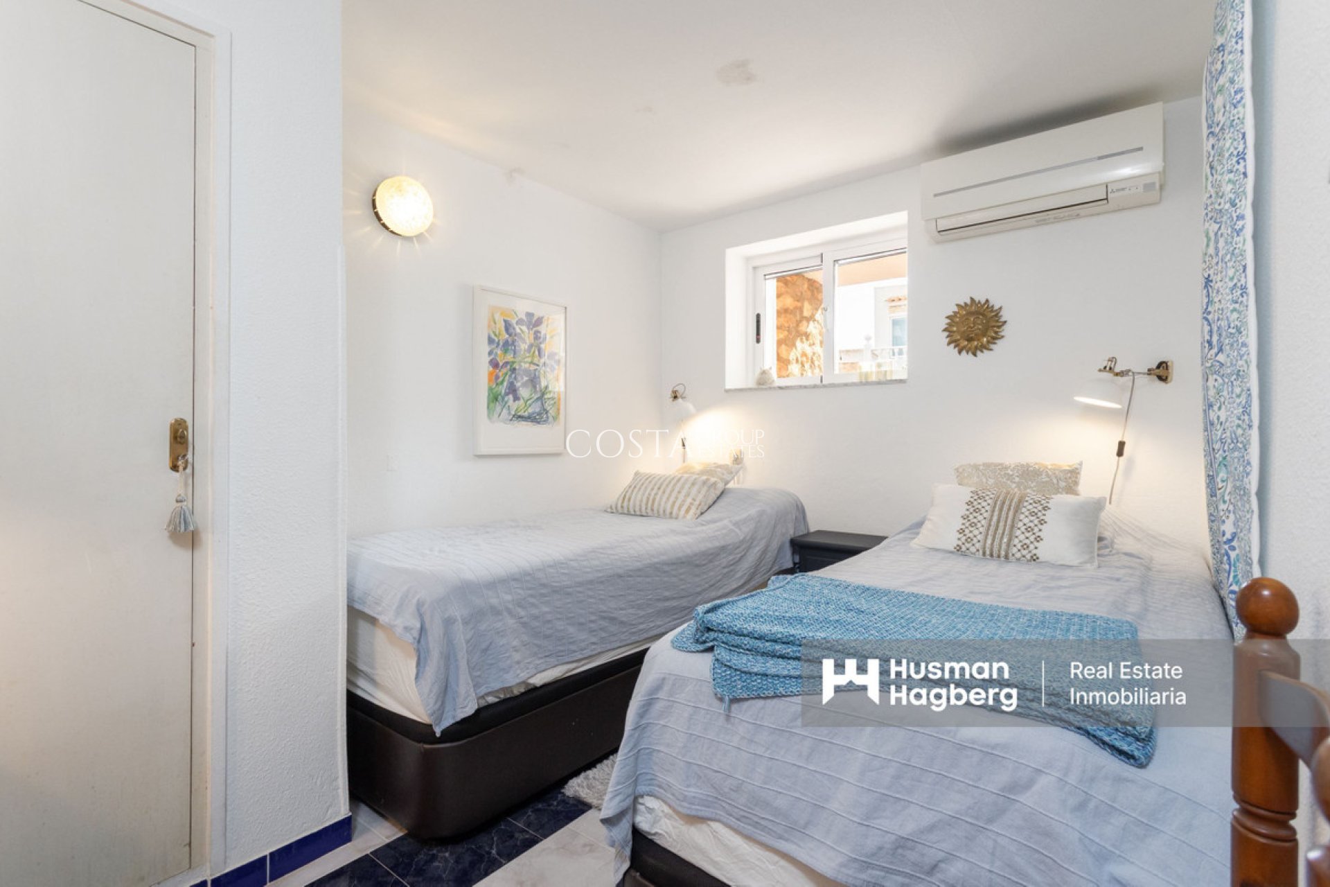 Resale - Villa -
Torrevieja - La Mata