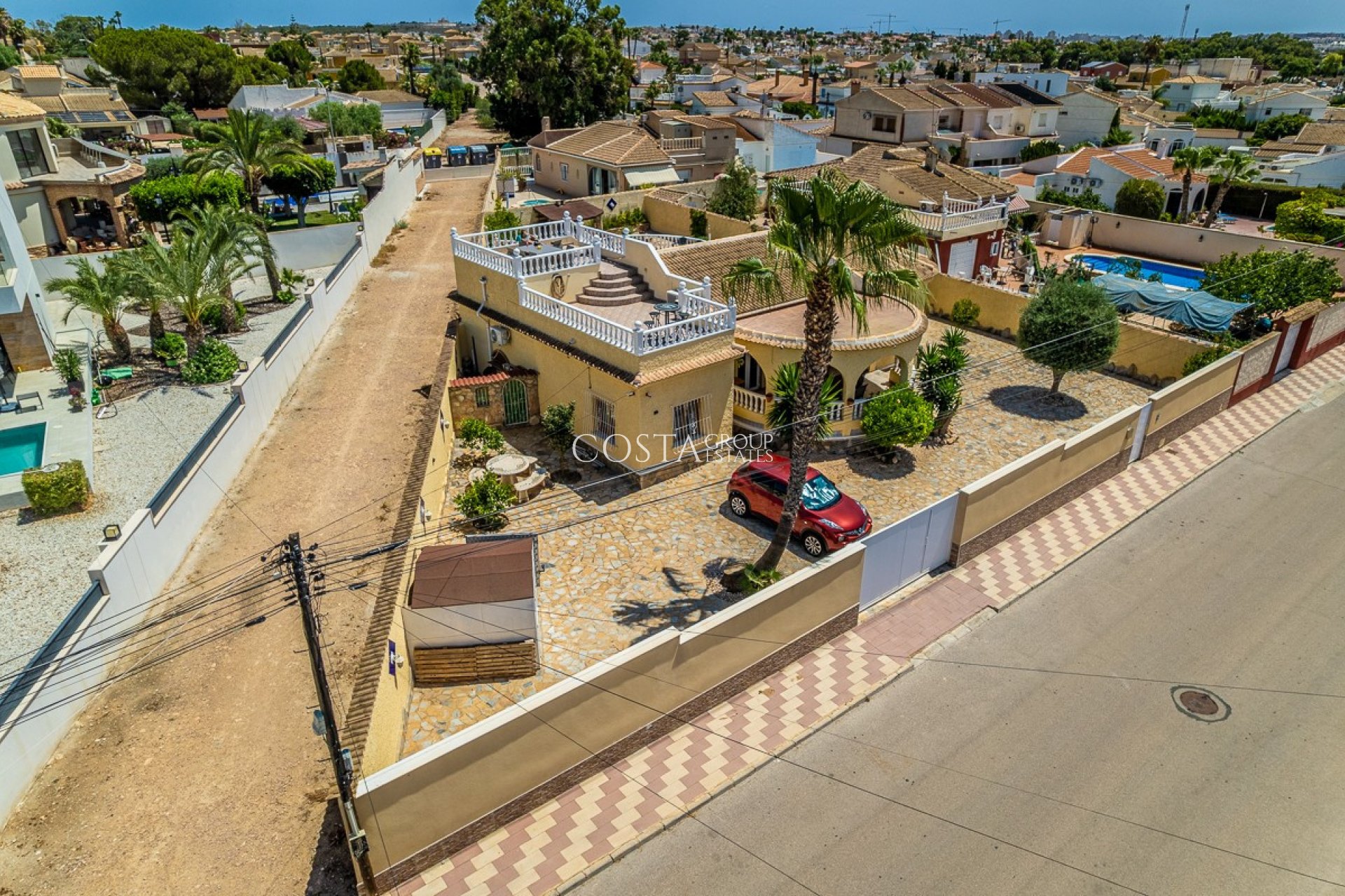 Resale - Villa -
Torrevieja - La Siesta