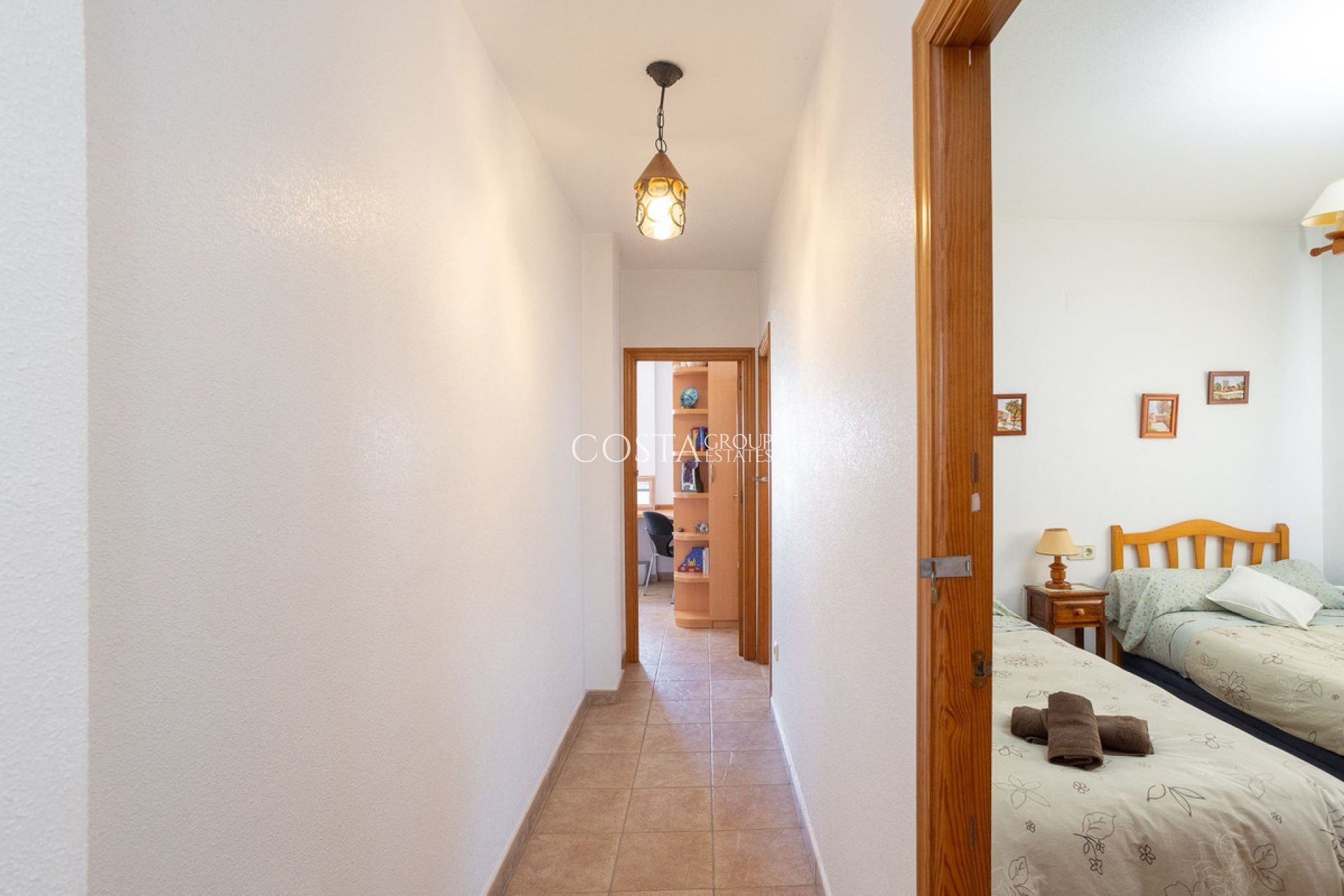 Resale - Villa -
Torrevieja - La Siesta