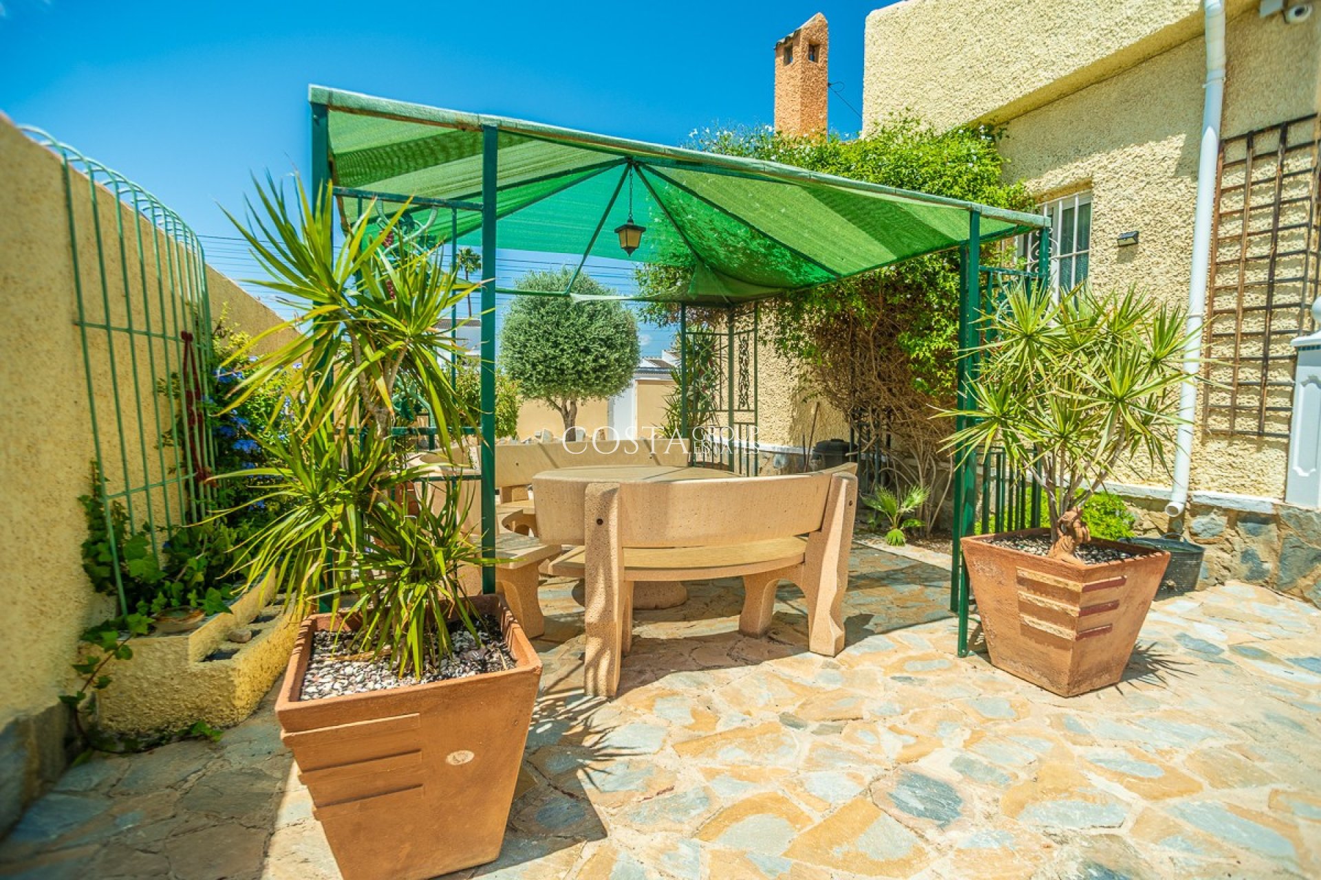 Resale - Villa -
Torrevieja - La Siesta