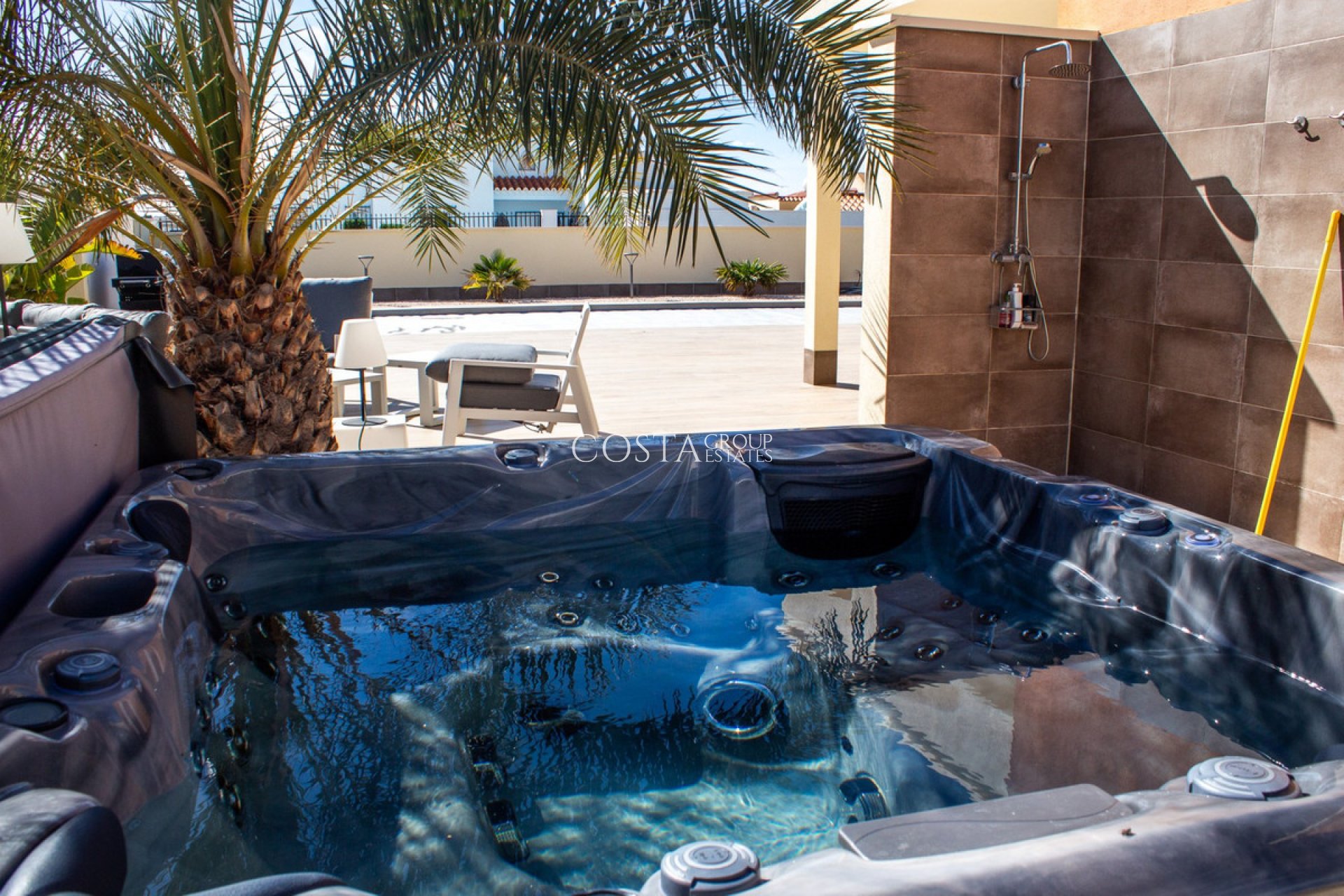 Resale - Villa -
Torrevieja - La Siesta