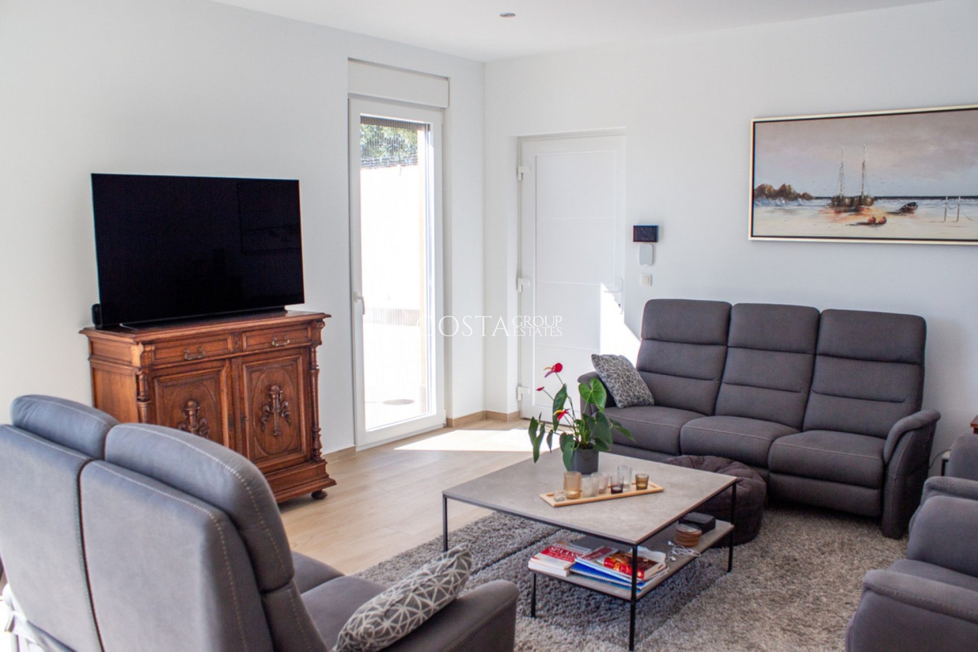 Resale - Villa -
Torrevieja - La Siesta