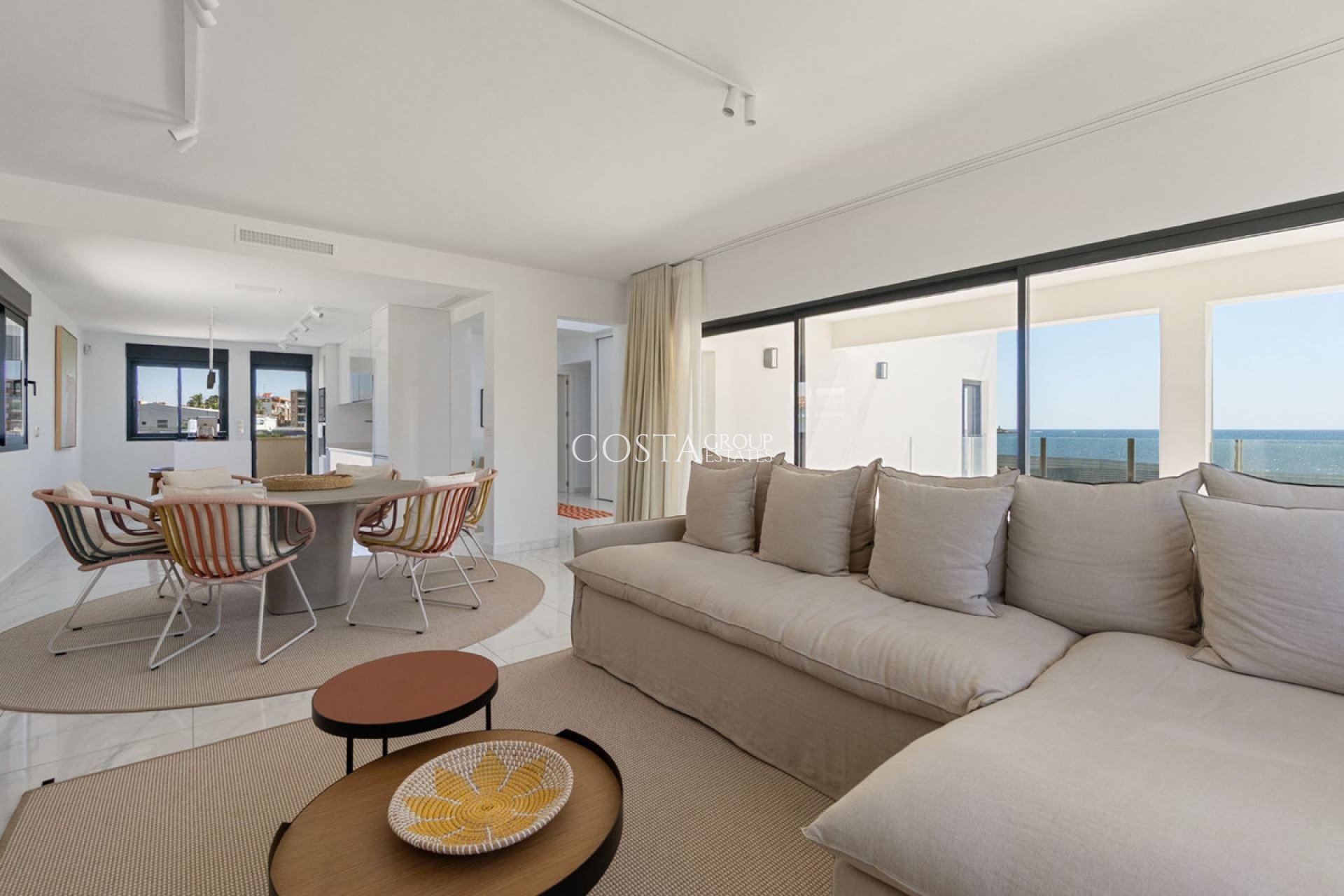 Resale - Villa -
Torrevieja - La Veleta