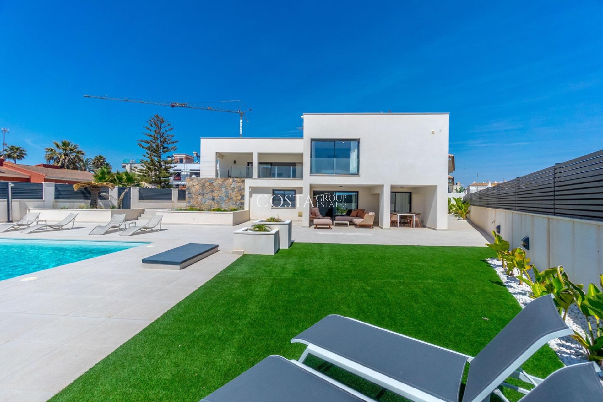 Resale - Villa -
Torrevieja - La Veleta