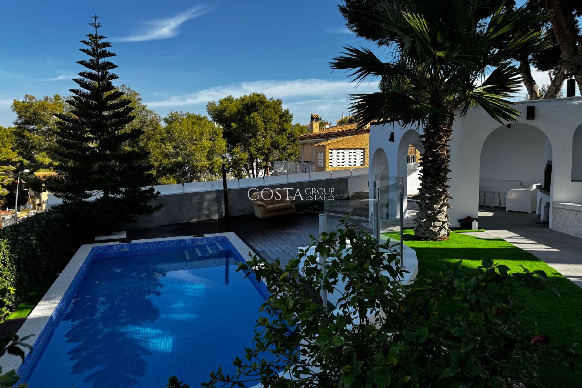 Resale - Villa -
Torrevieja - Los Balcones