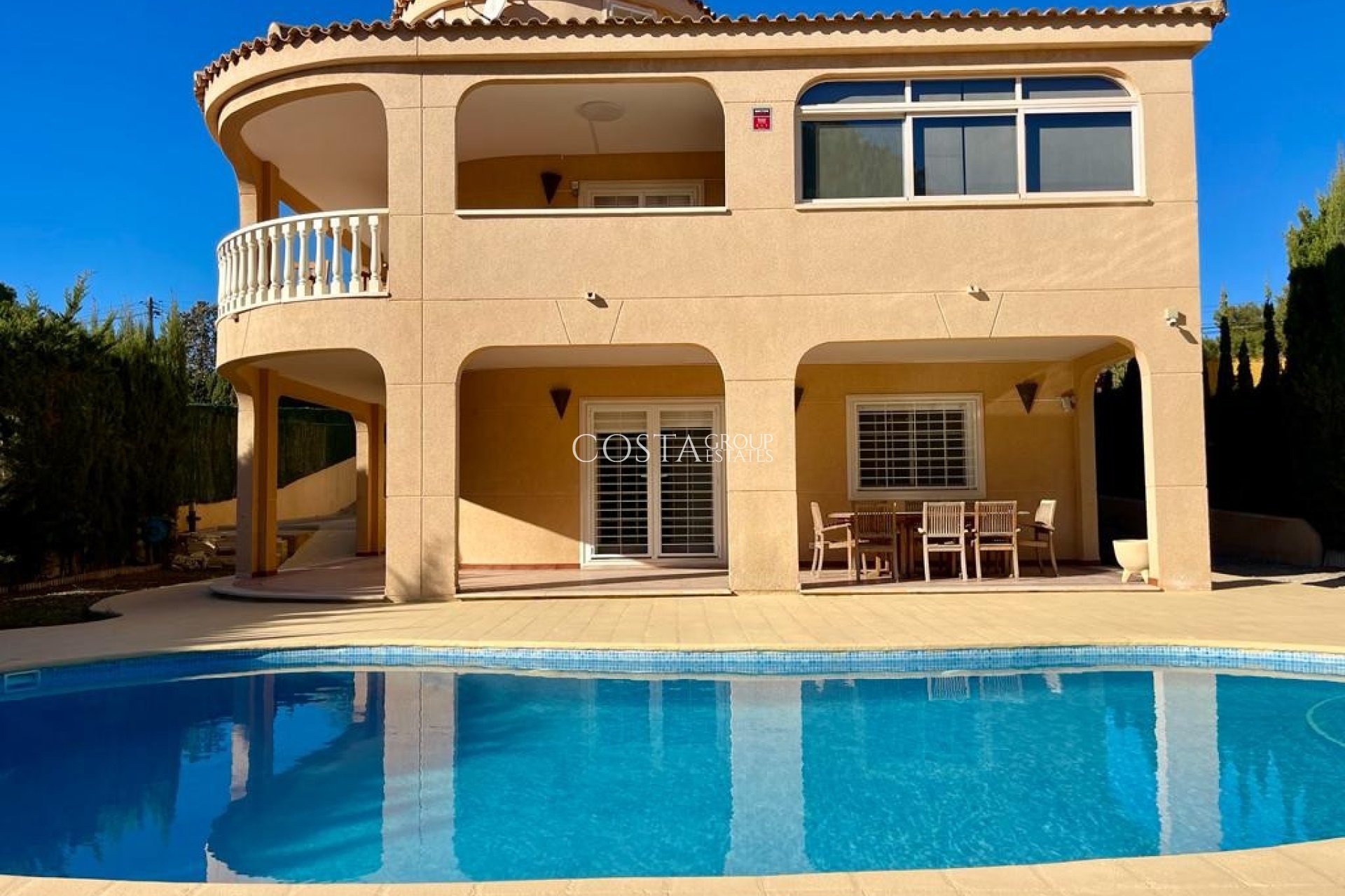 Resale - Villa -
Torrevieja - Los Balcones