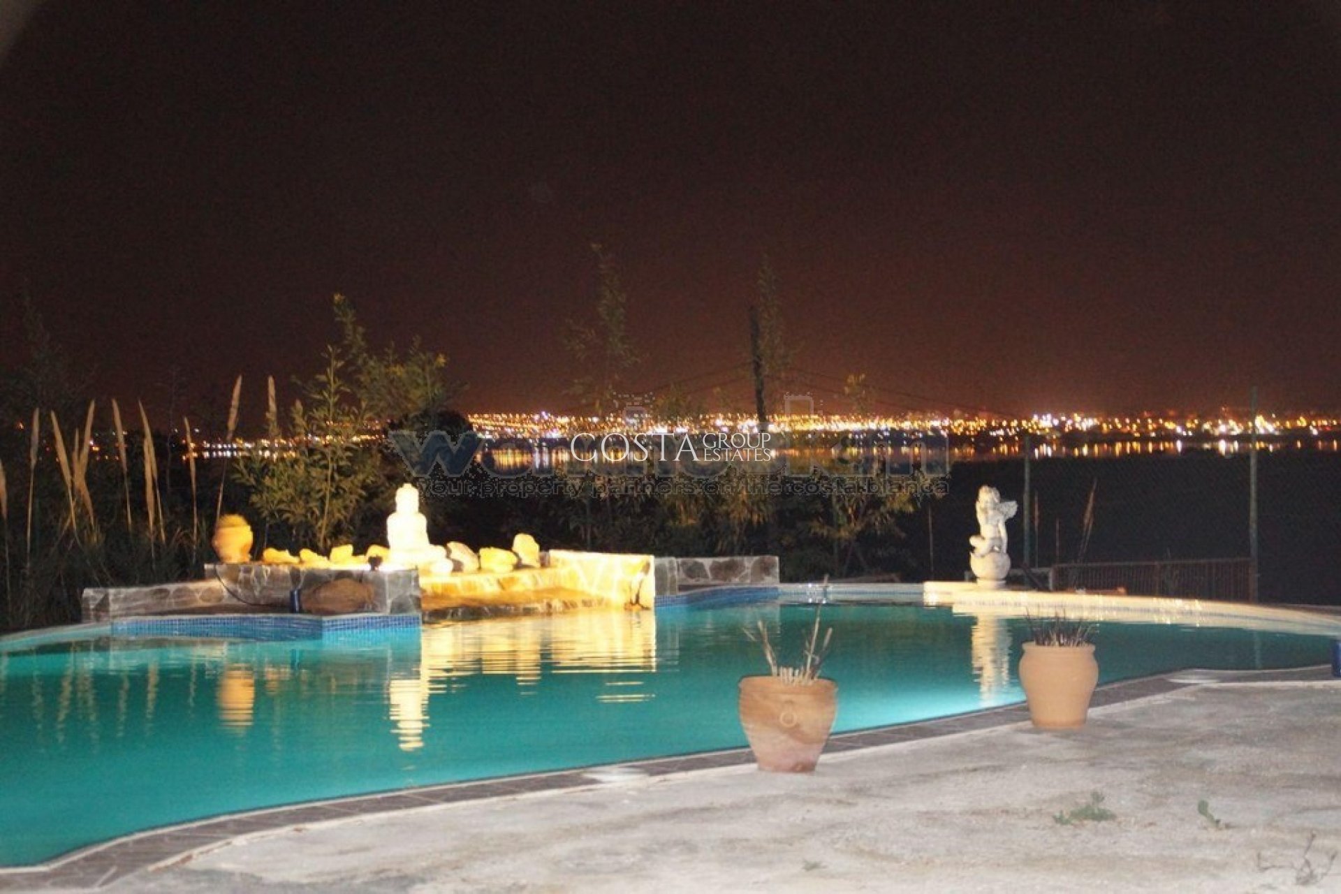 Resale - Villa -
Torrevieja - Los Balcones