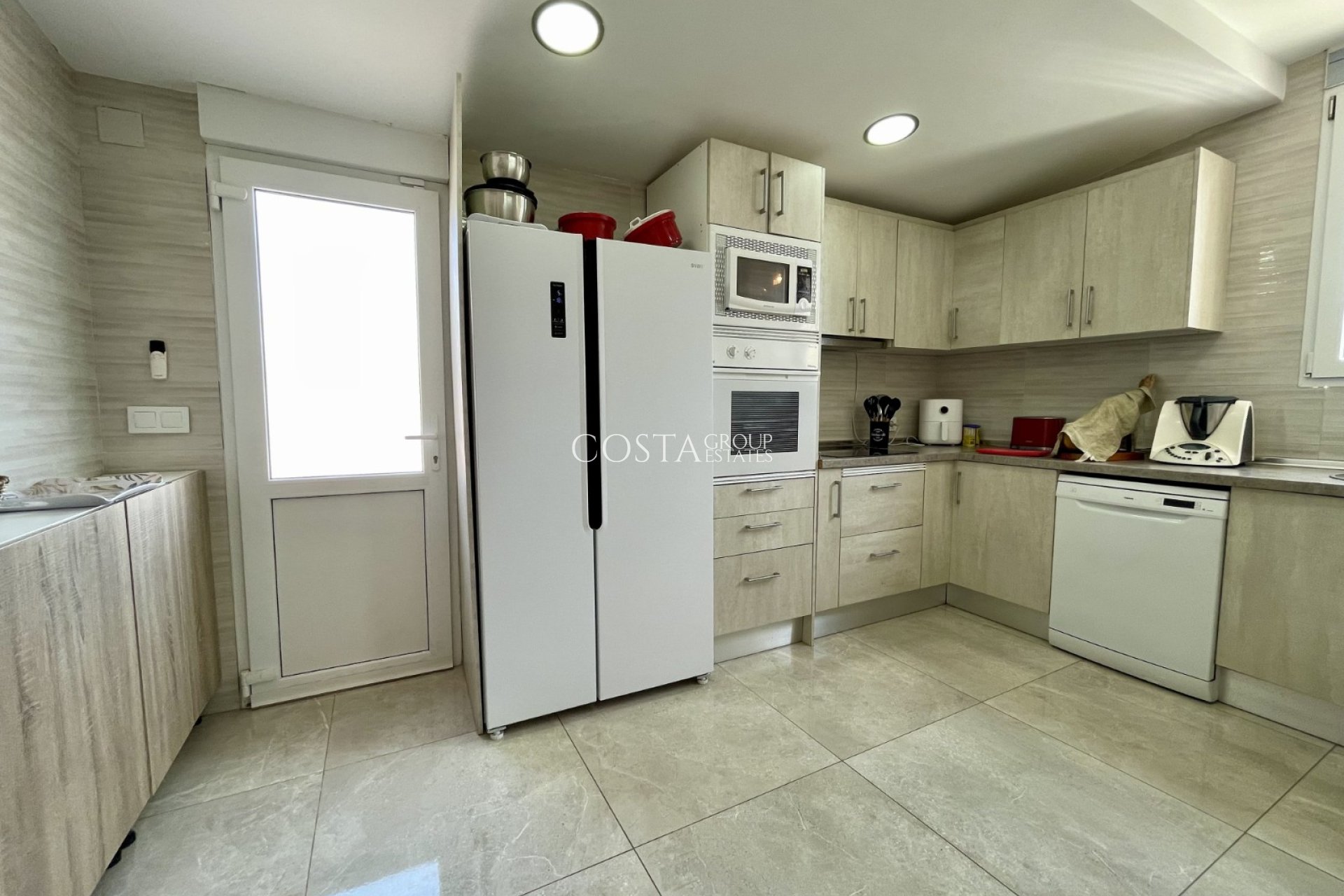 Resale - Villa -
Torrevieja - Los Balcones