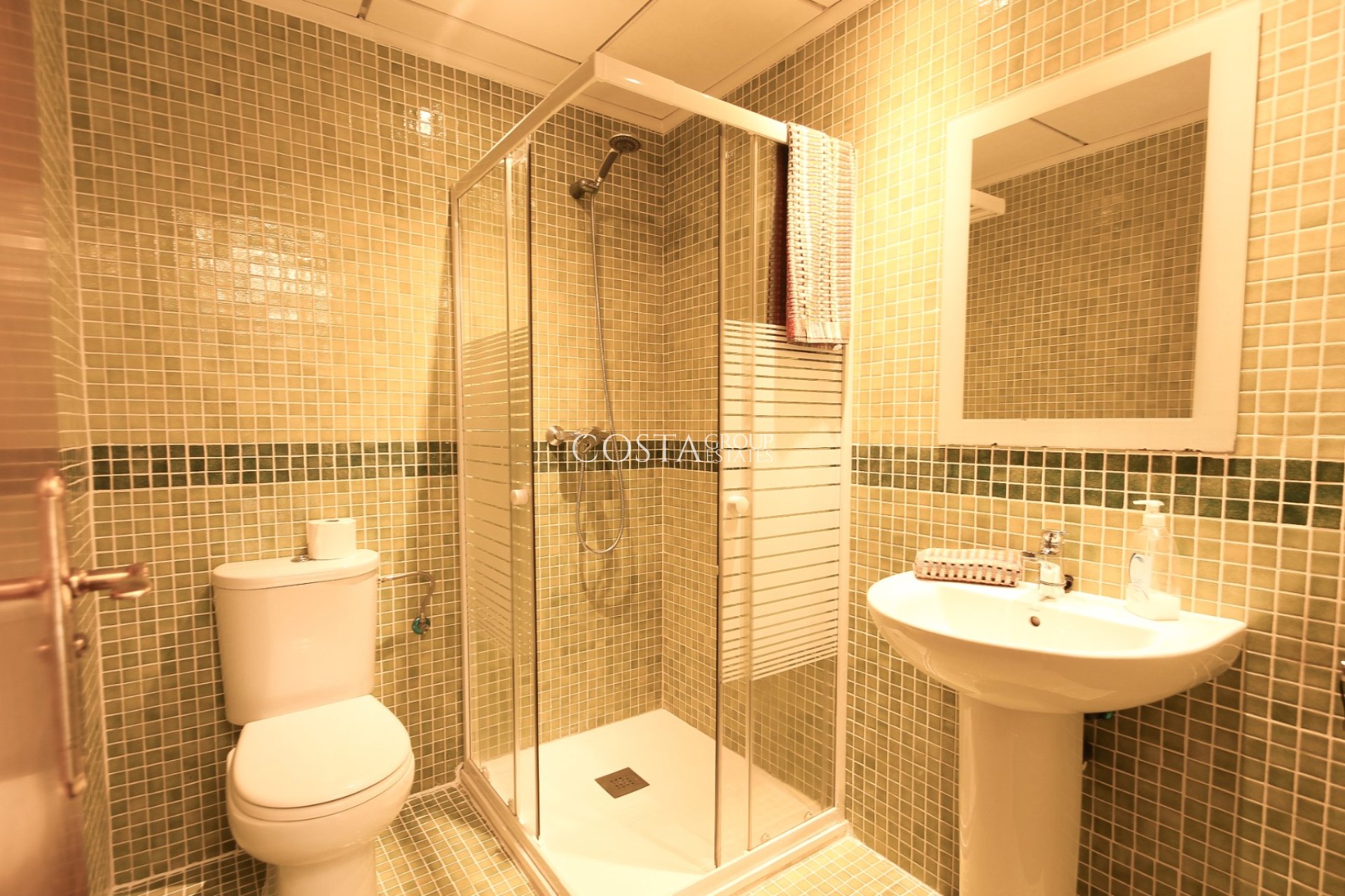 Resale - Villa -
Torrevieja - Los Balcones