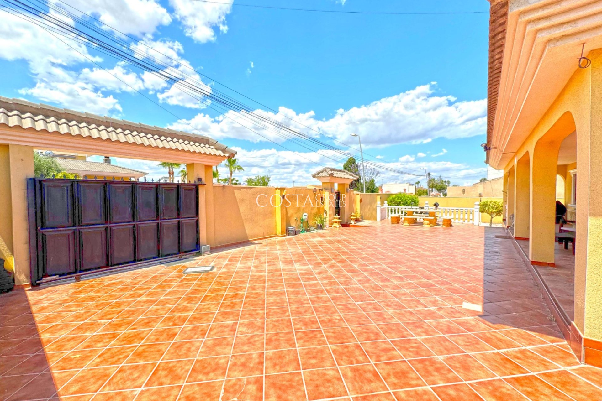 Resale - Villa -
Torrevieja - Los Balcones