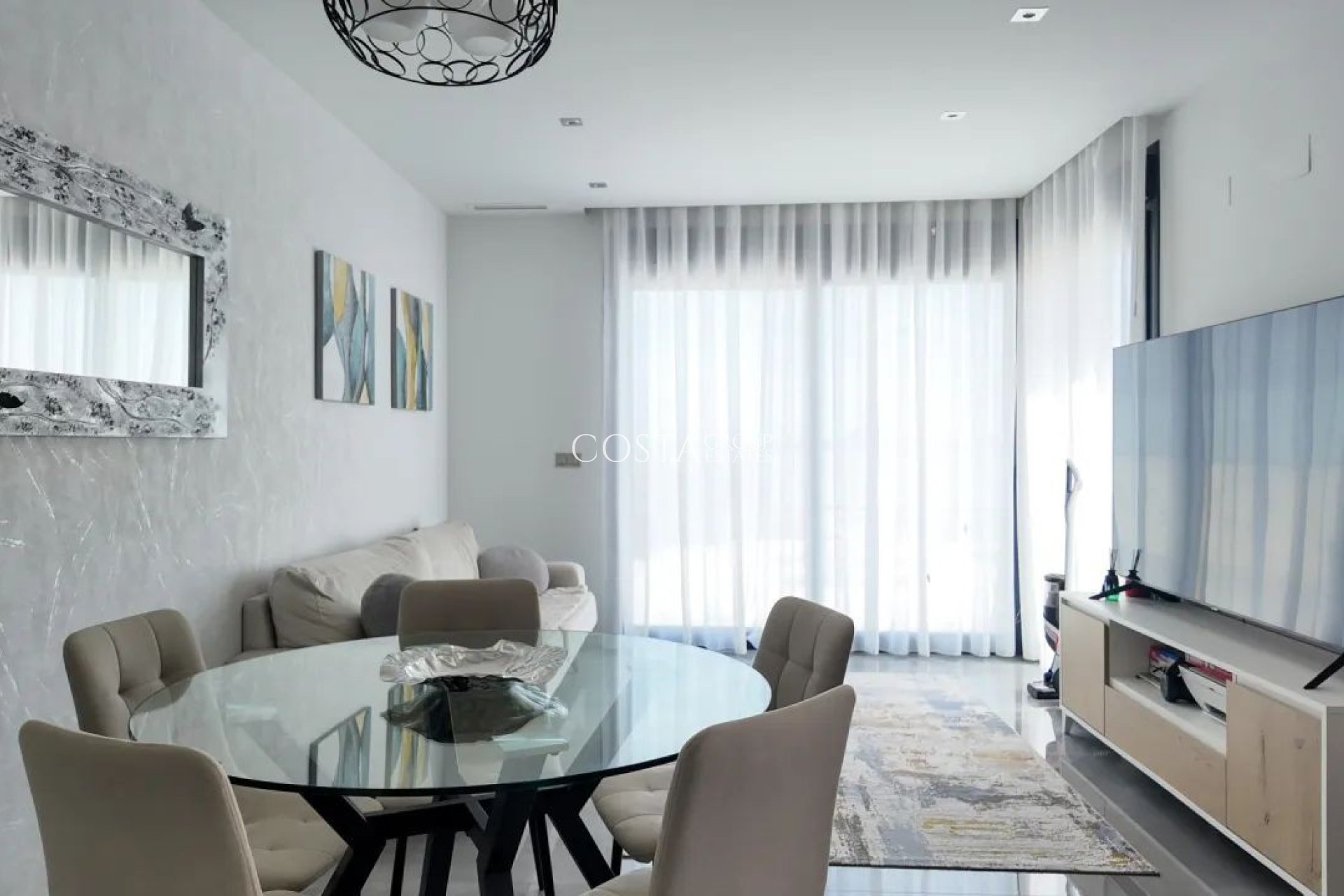 Resale - Villa -
Torrevieja - Los Balcones