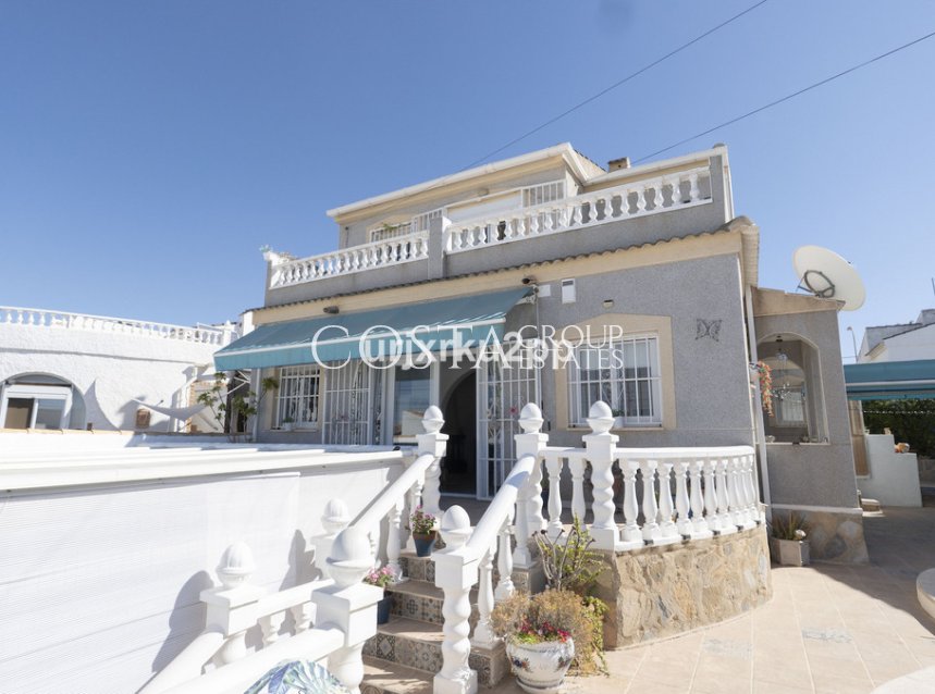 Resale - Villa -
Torrevieja - San Luis