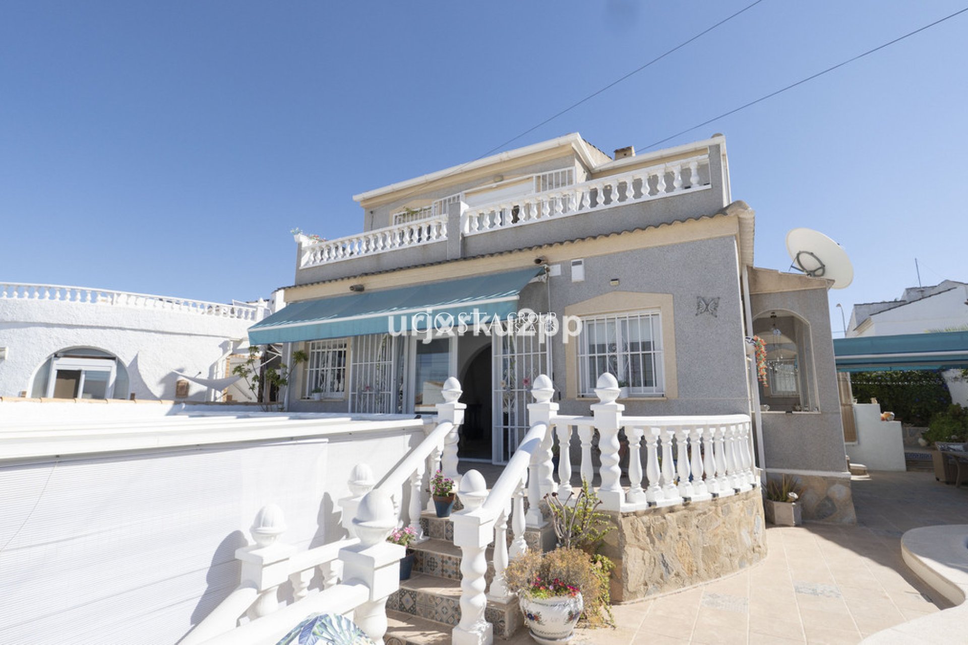 Resale - Villa -
Torrevieja - San Luis