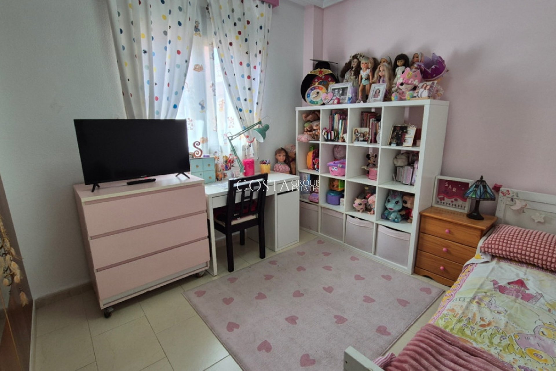 Resale - Villa -
Torrevieja - Torrevieja Centro