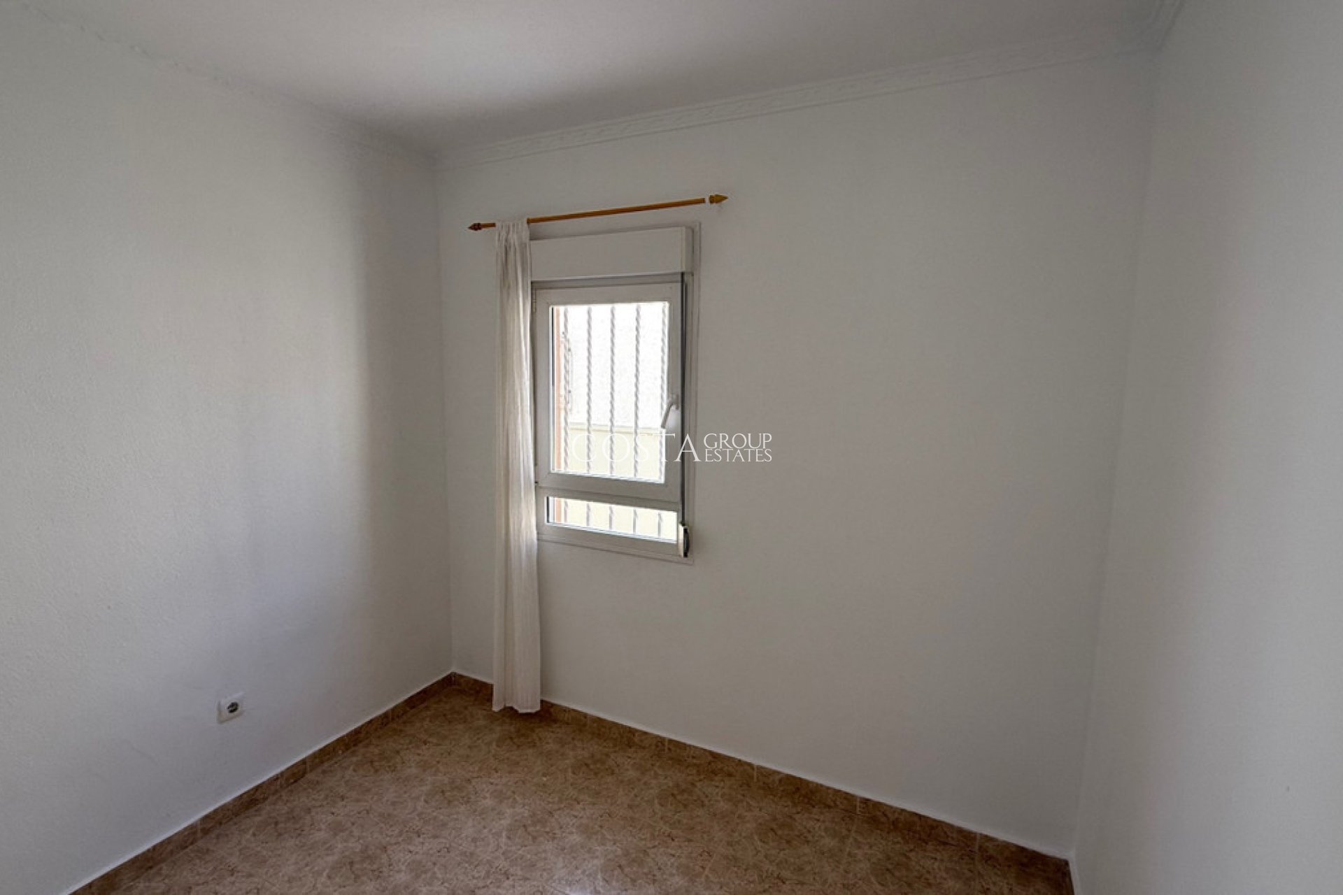 Resale - Villa -
Torrevieja - Torrevieja Centro