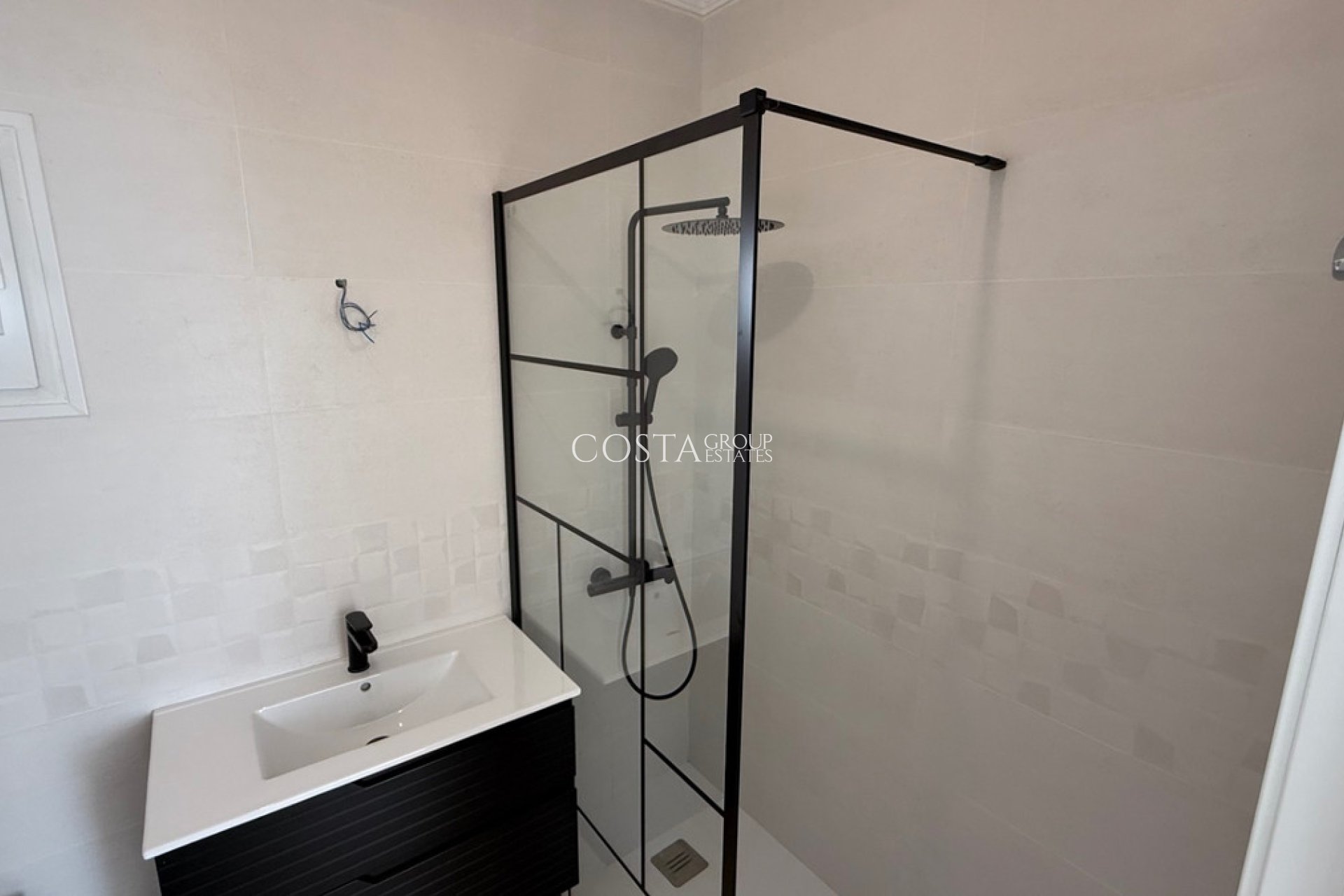 Resale - Villa -
Torrevieja - Torrevieja Centro