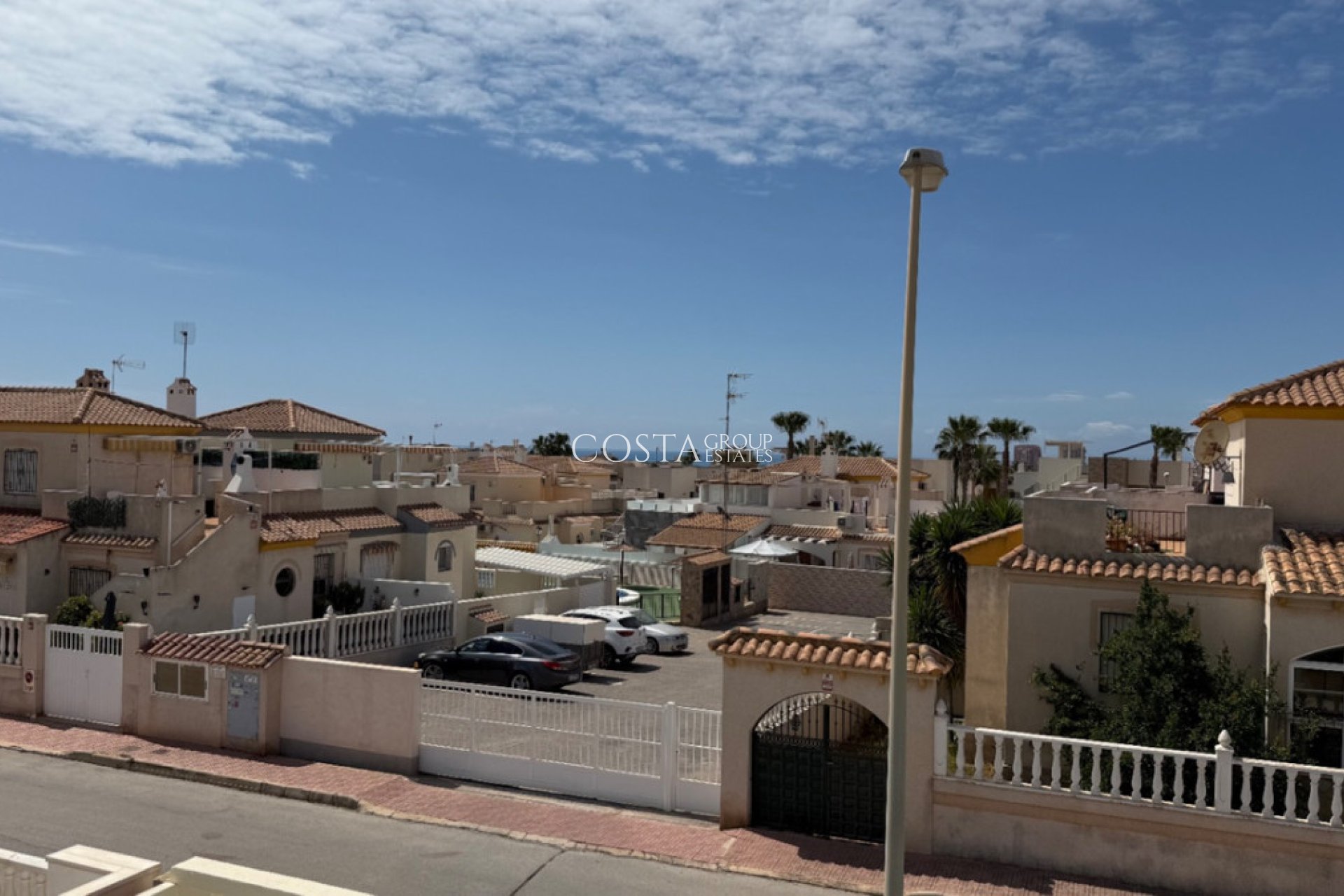 Resale - Villa -
Torrevieja - Torrevieja Centro