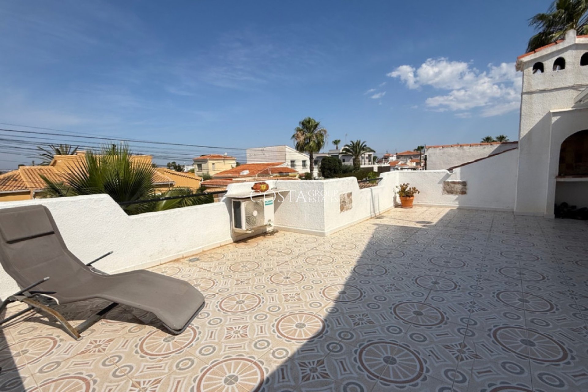 Resale - Villa -
Torrevieja - Torrevieja Centro