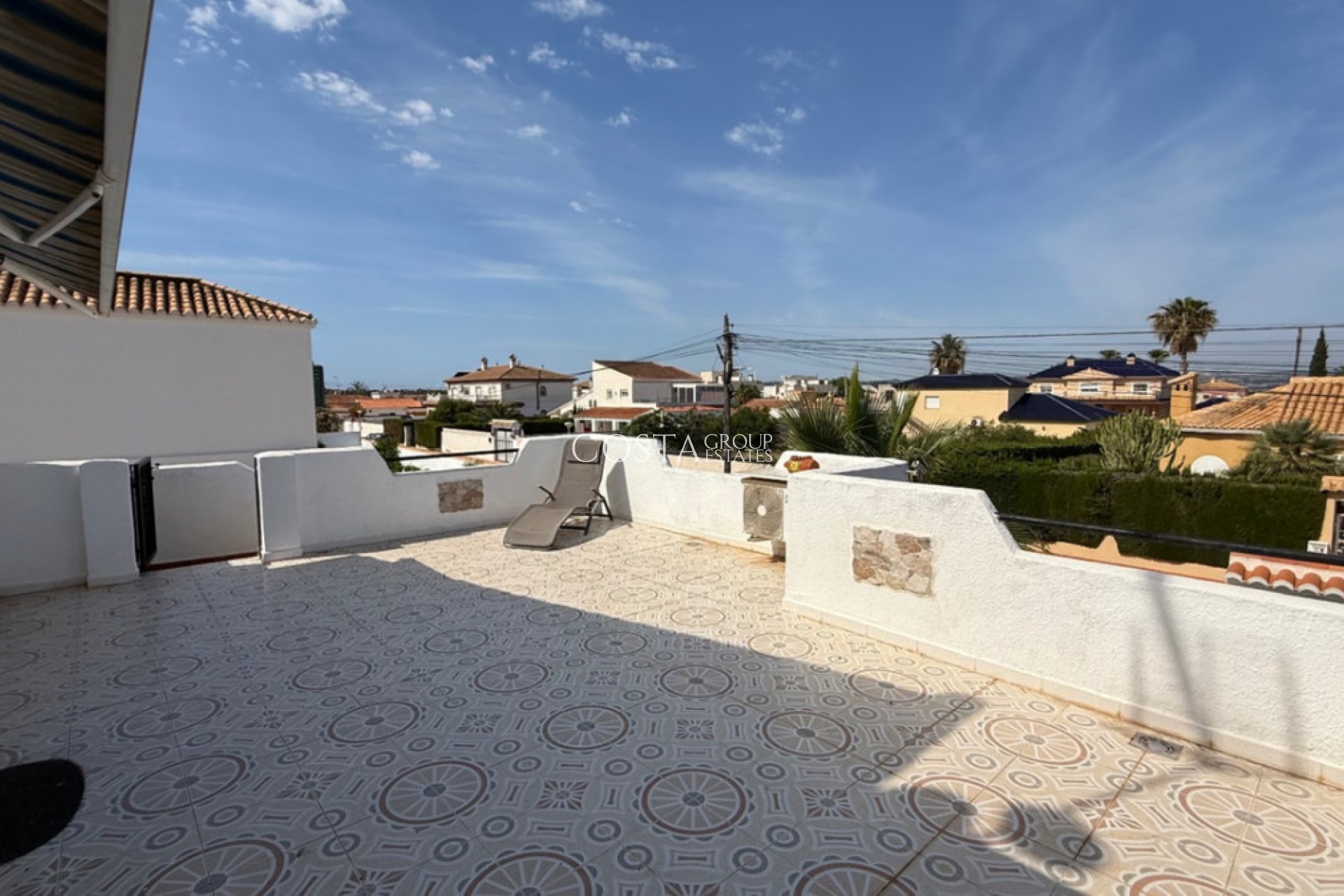 Resale - Villa -
Torrevieja - Torrevieja Centro
