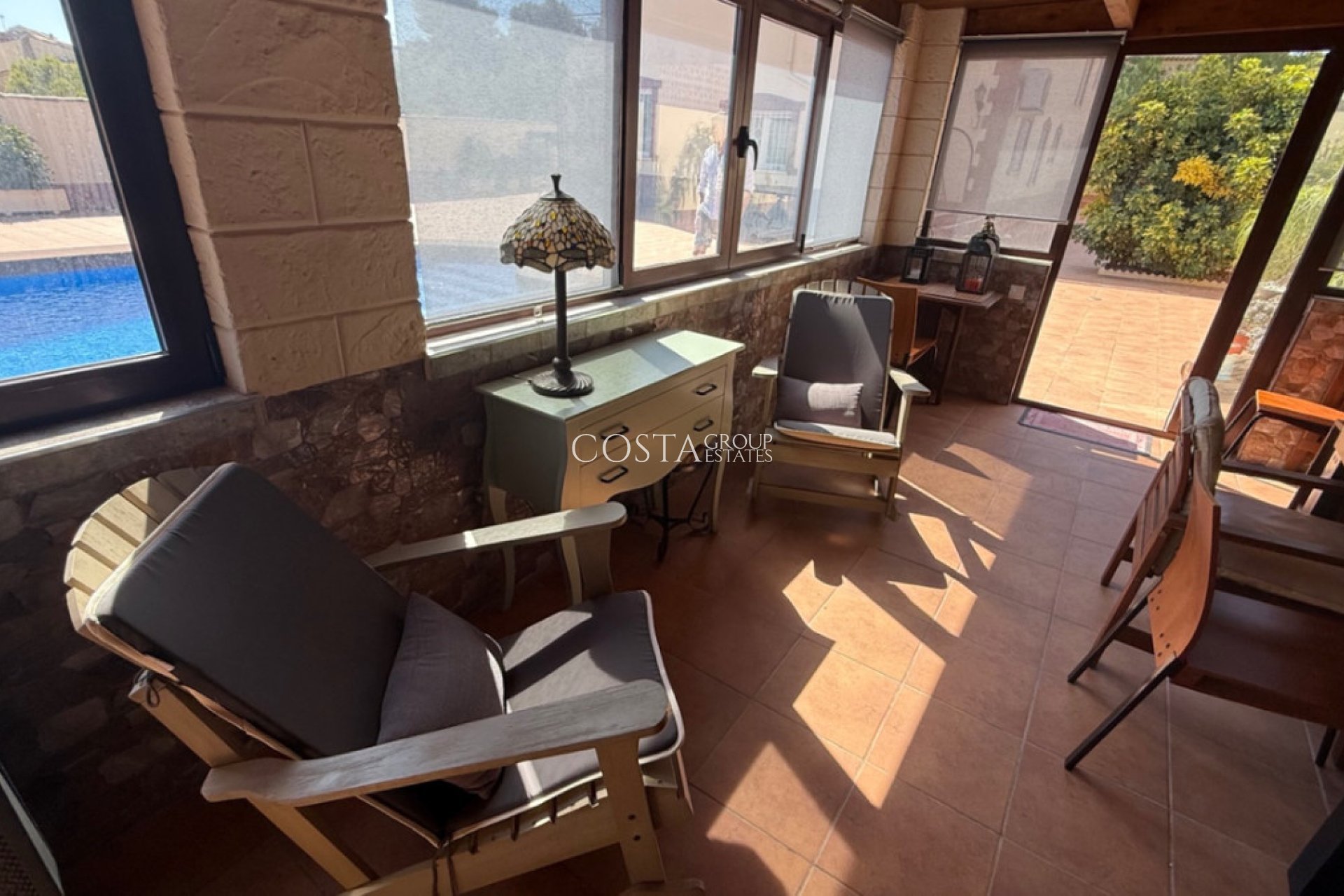 Resale - Villa -
Torrevieja - Torrevieja Centro