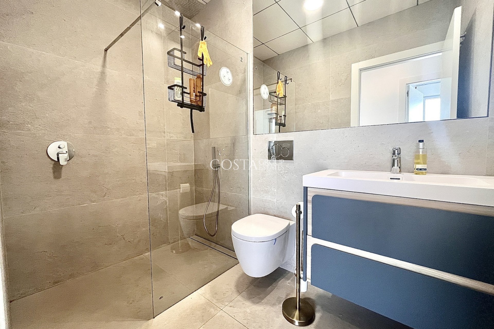 Resale - Villa -
Torrevieja - Torrevieja Centro