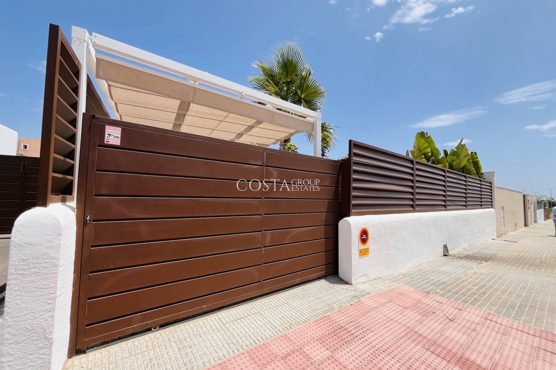 Resale - Villa -
Torrevieja - Torrevieja Centro