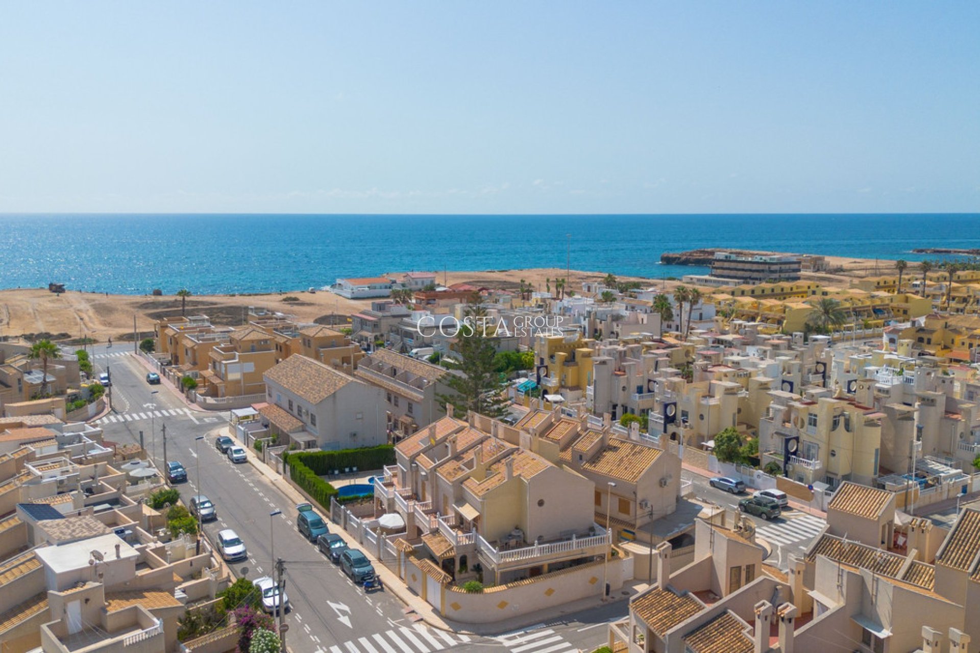 Resale - Villa -
Torrevieja - Torrevieja Centro