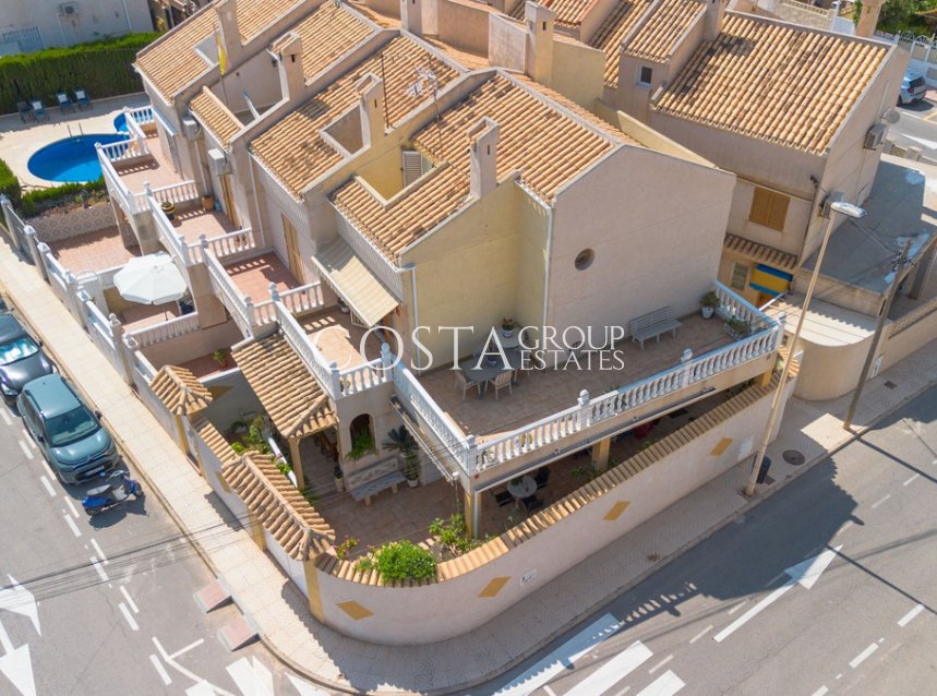Resale - Villa -
Torrevieja - Torrevieja Centro