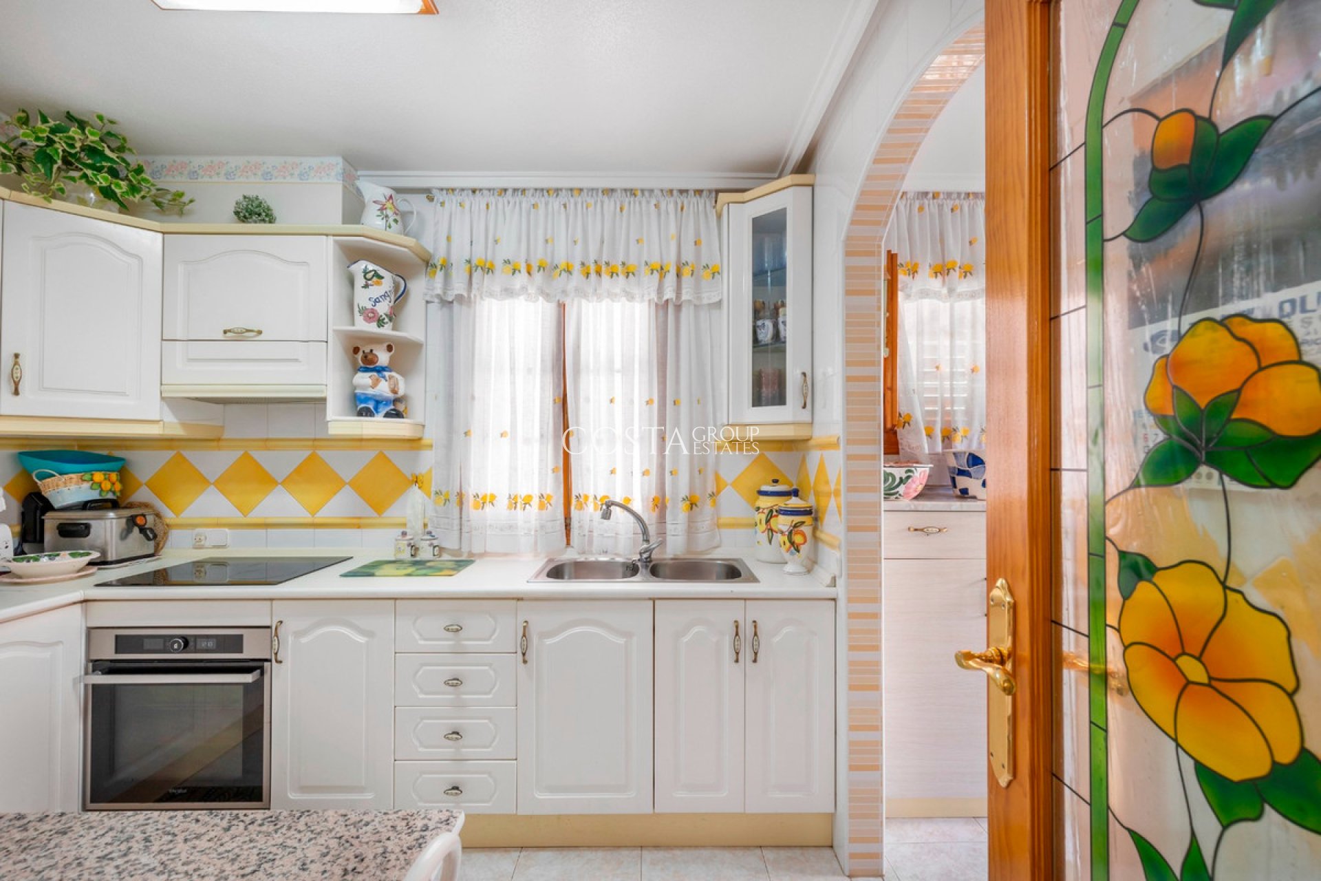 Resale - Villa -
Torrevieja - Torrevieja Centro