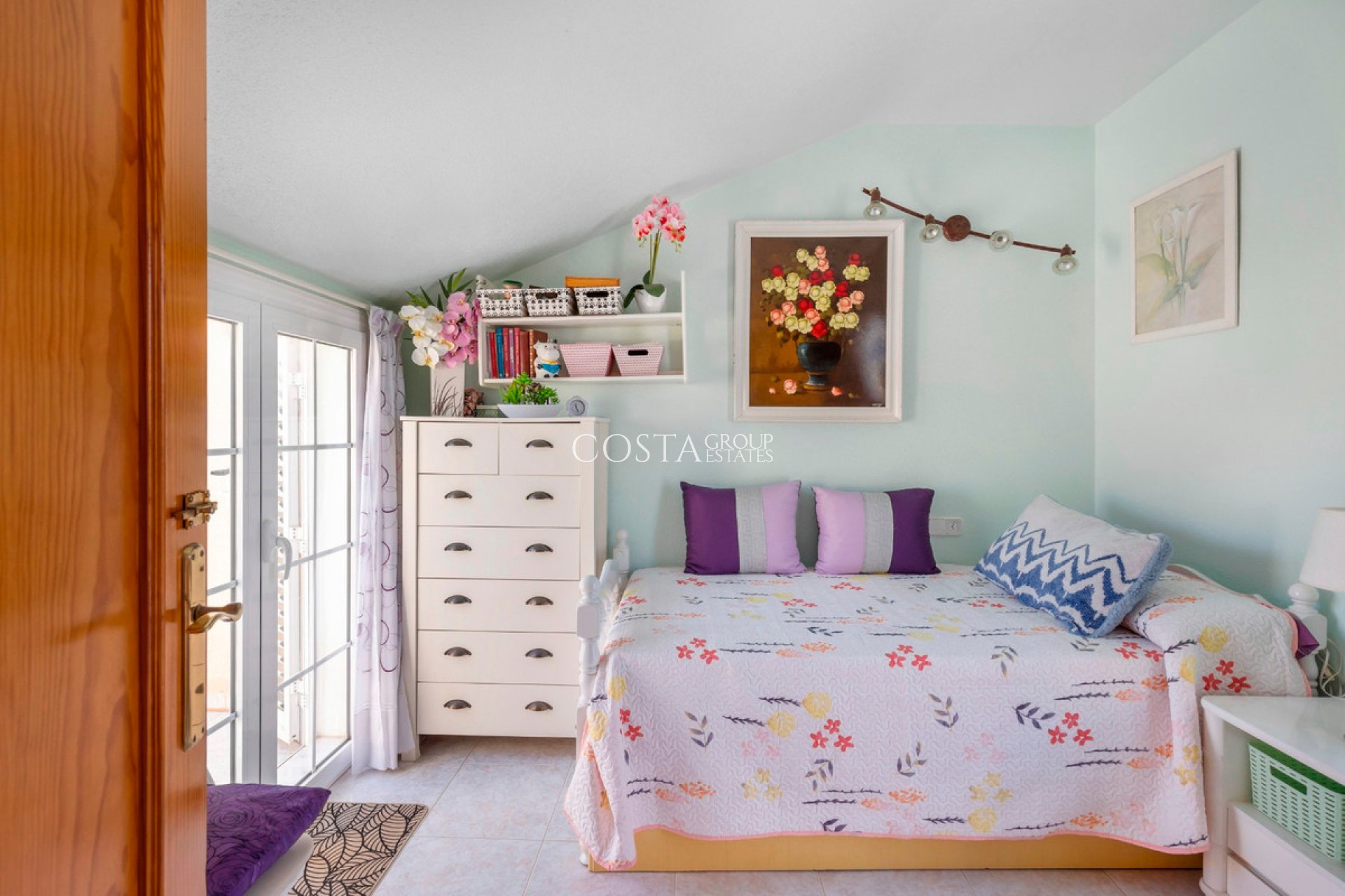 Resale - Villa -
Torrevieja - Torrevieja Centro